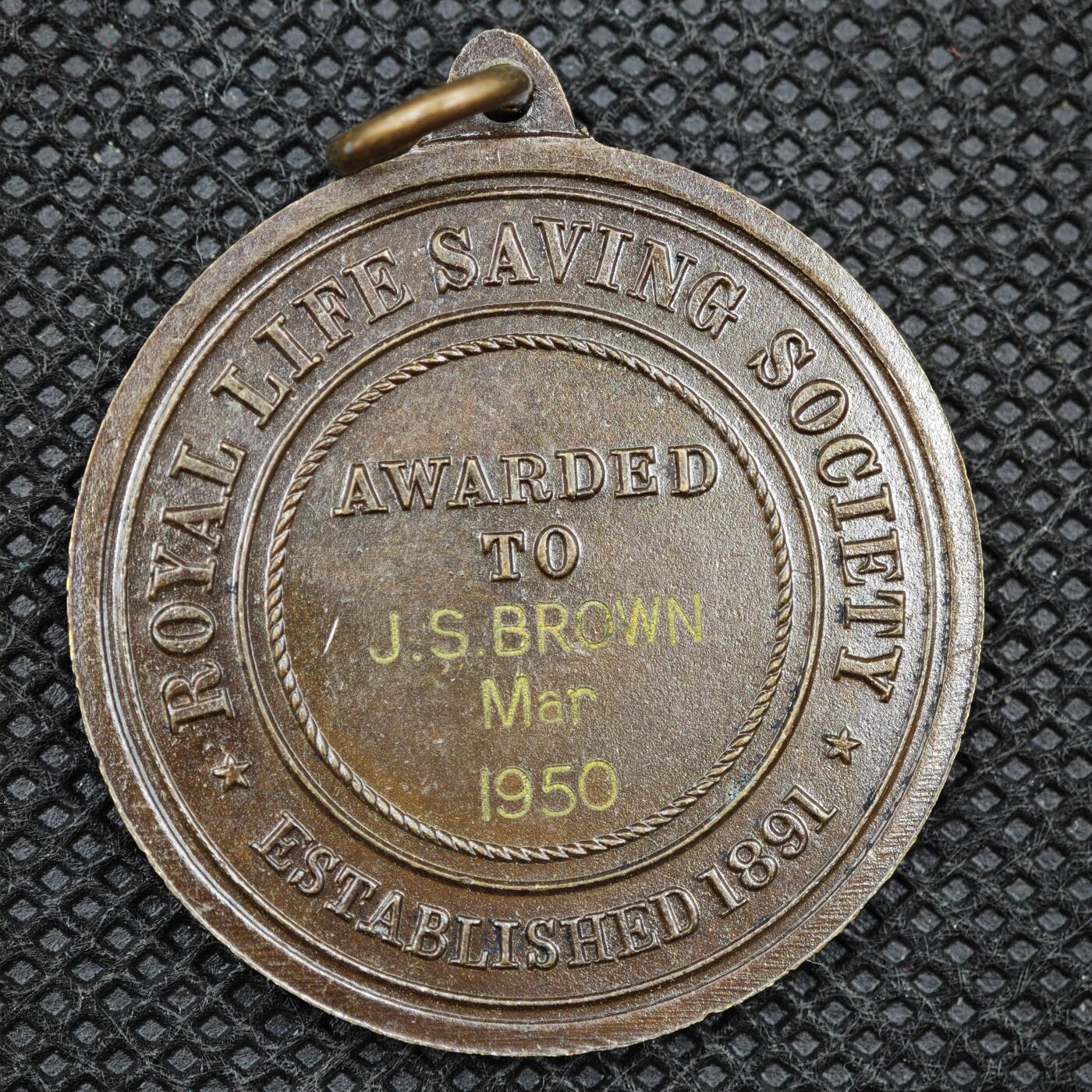 【淘币小摊】限时拍第八百一十六拍  纪念章场  满百包邮可预留两周  周一统一发货   英国社会救援奖章直径34mm