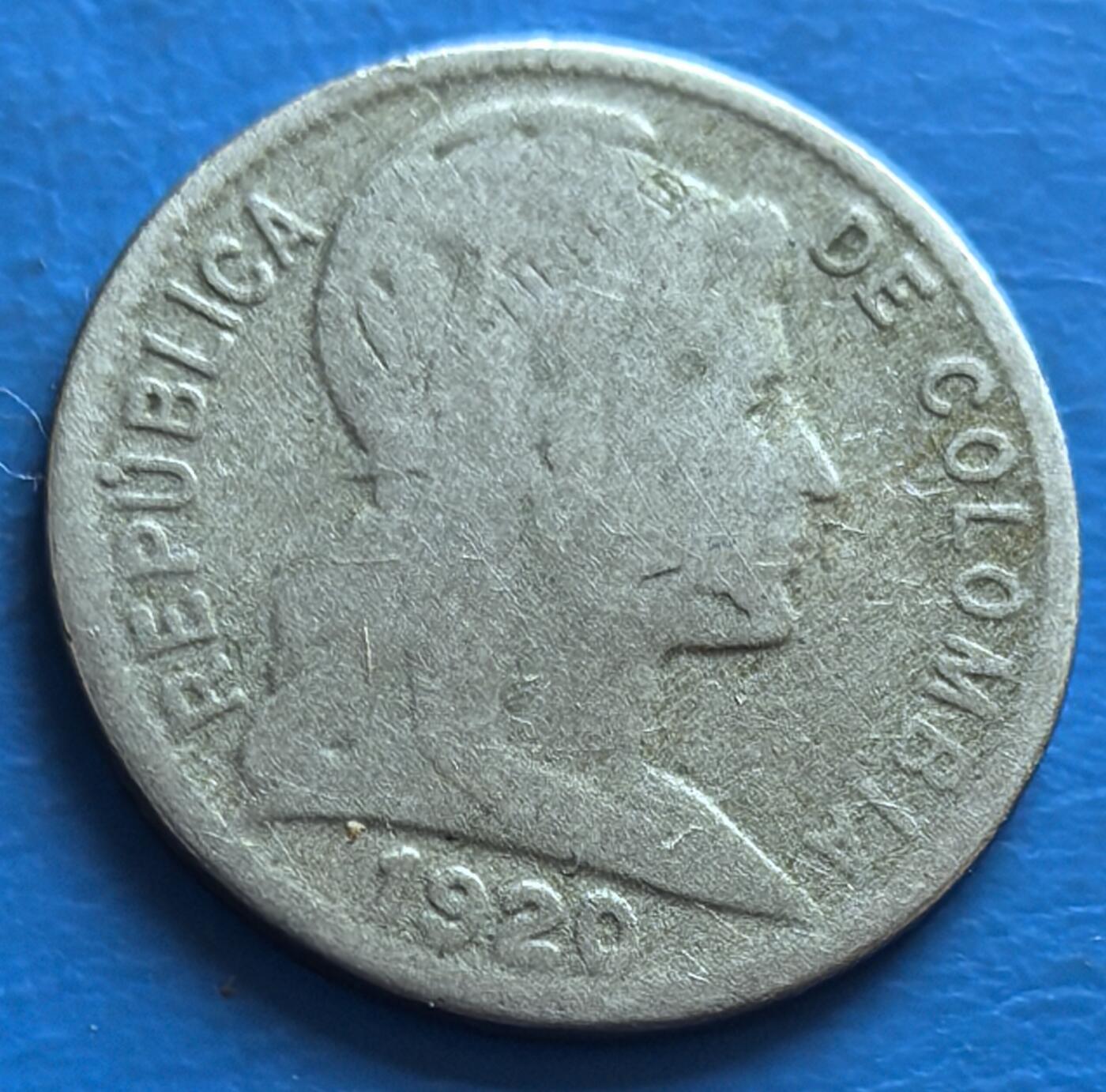 外国优质老铜币银币，周六九点倒数截拍，满百包邮，可寄存半年，喜欢朋友微信扫描二维码可直接参拍 哥伦比亚1920年1分