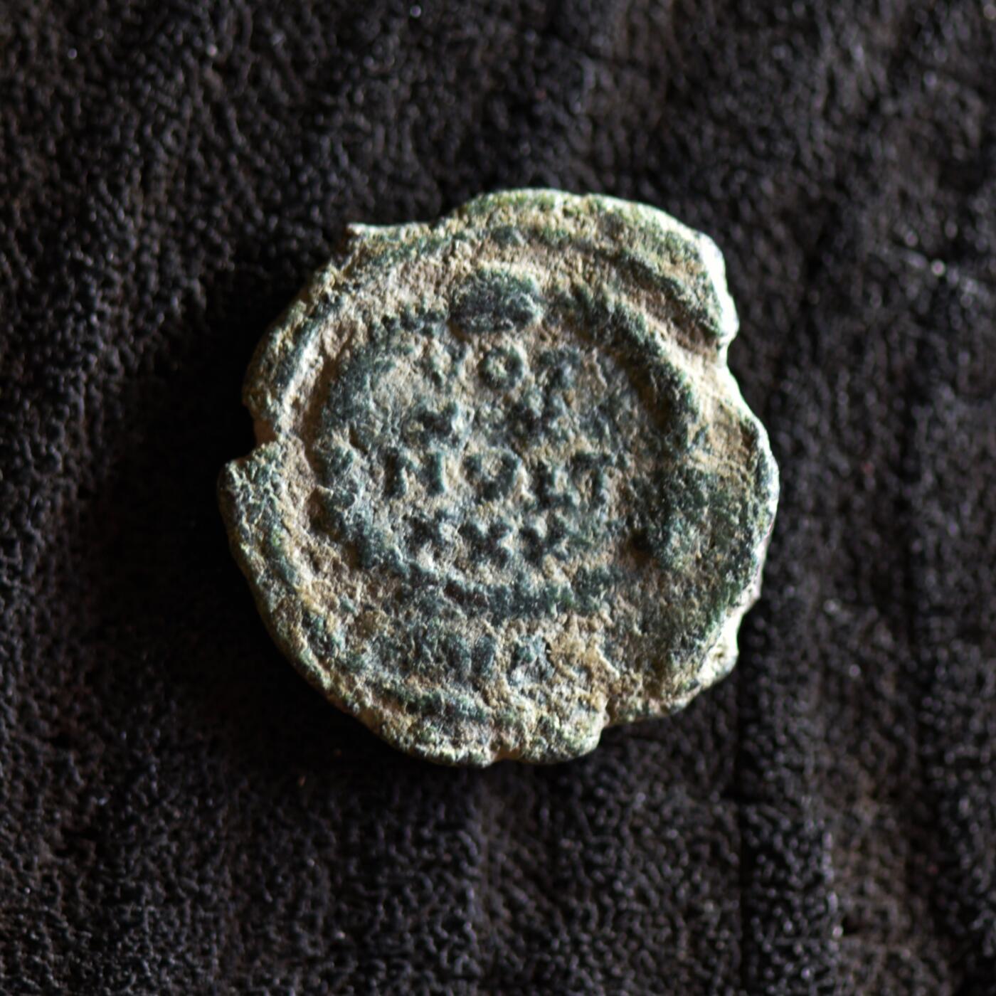 【良泉】【2025年最后一场】12月18日晚19.30点开拍！188组【直播场】西方古代钱币、丝路杂项、印章！ 公元337-361年【古罗马】君士坦提乌斯二世“誓愿”铜币，1.55克