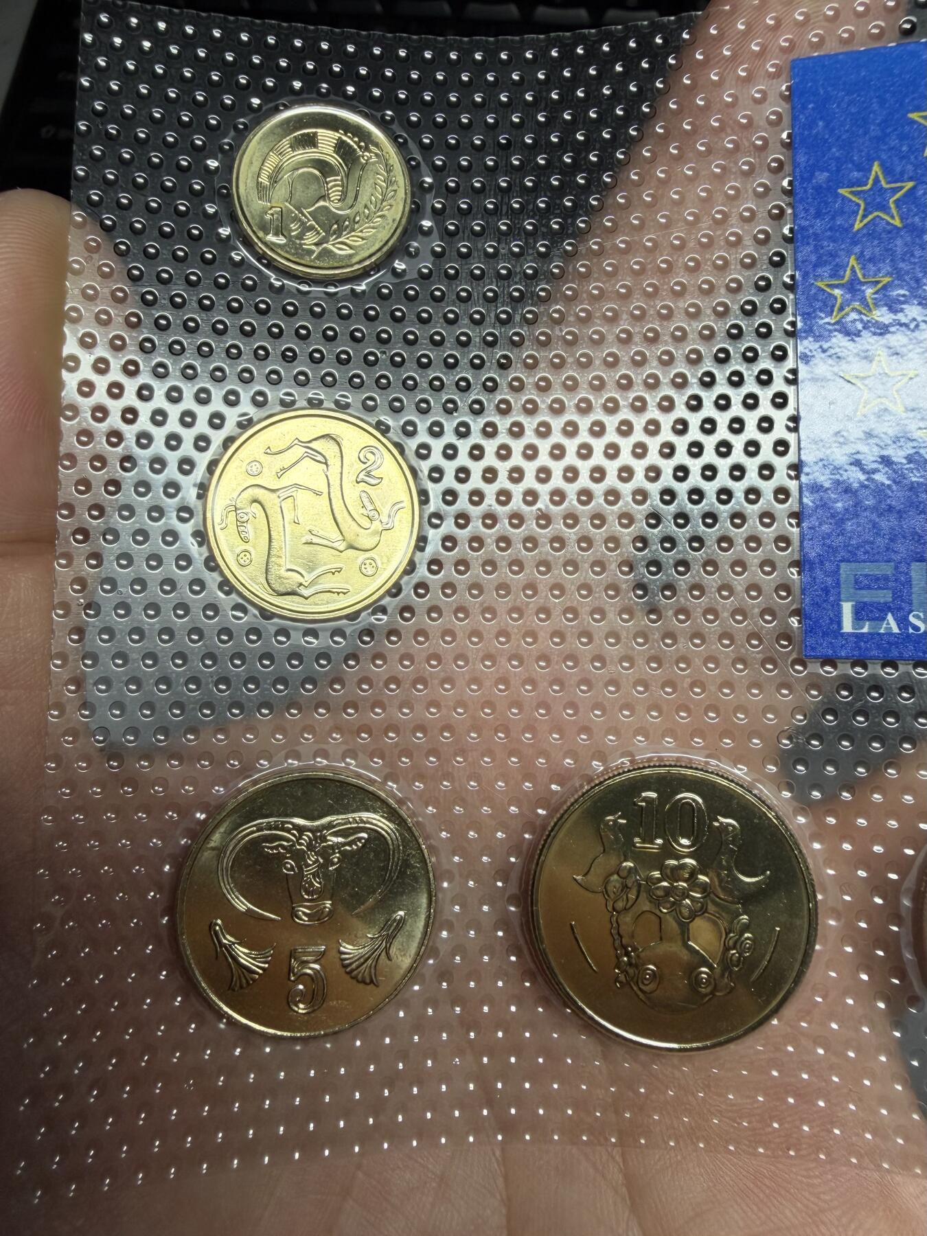 2025年集古藏今外币拍卖第十期-第10场—（总第290拍-纸币专场），本期拍完结算一次，发货时间2-3天，休息几天后继续新的一期拍卖。 1998年-2002年塞浦路斯纪念币一套