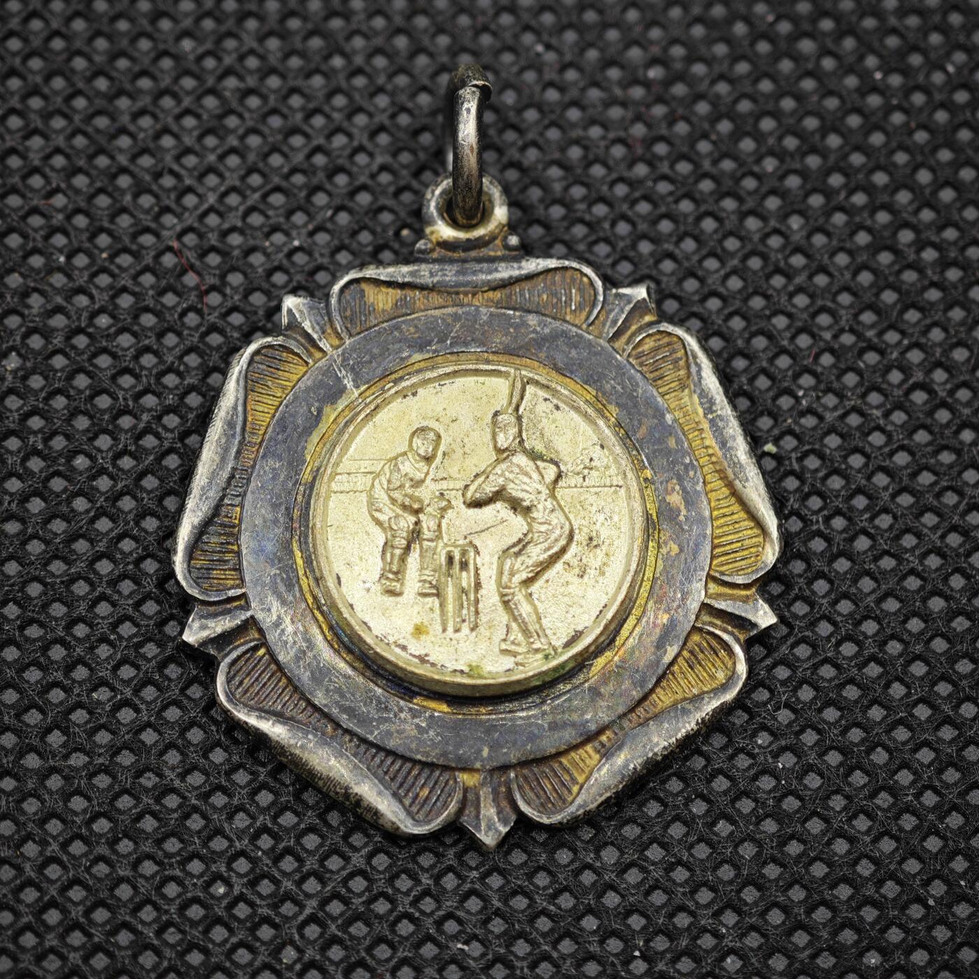 【淘币小摊】限时拍第八百一十六拍  纪念章场  满百包邮可预留两周  周一统一发货   棒球纪念章直径31mm