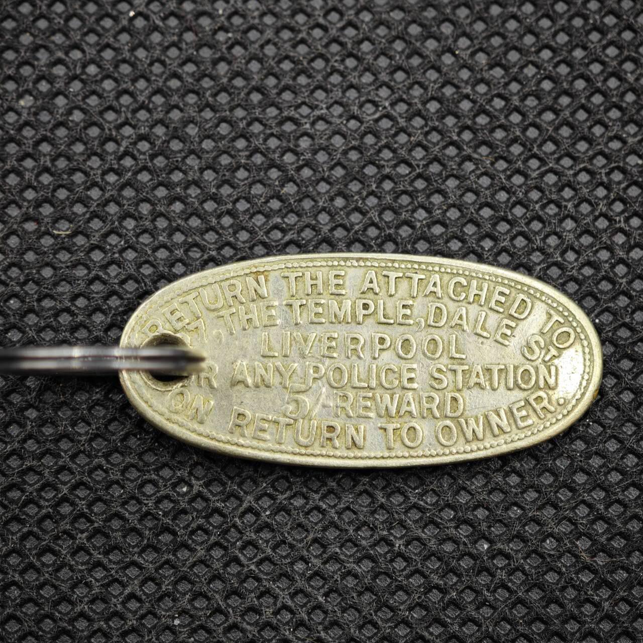 【淘币小摊】限时拍第八百一十六拍  纪念章场  满百包邮可预留两周  周一统一发货  英国维多利亚时期失物招领铭牌直径33mm