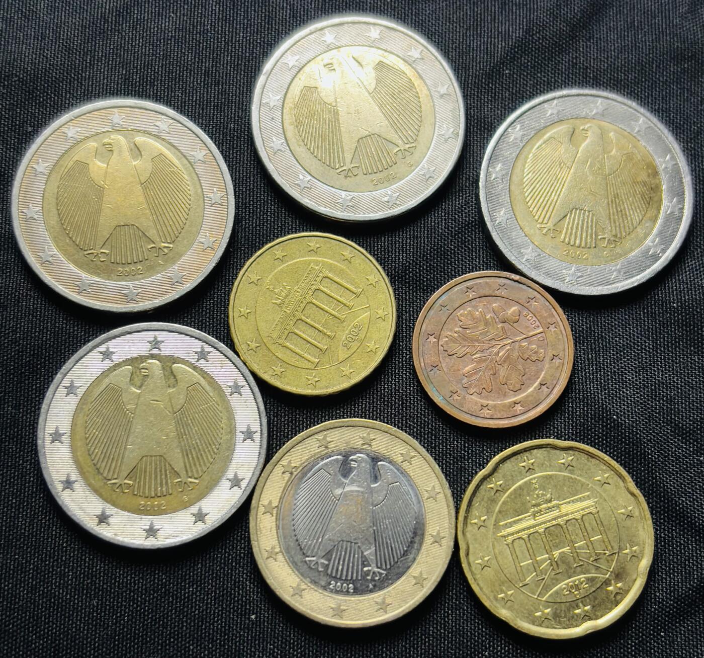 文馨钱币收藏第 284 场，【 长期接收代拍品】老藏家拍品南朝鲜李承晚时期货币，泰国大型纪念币，土耳其各时期及各国套币场 好品早期德国欧元 8 枚 9.32 欧元，折合人民币 76.47 元