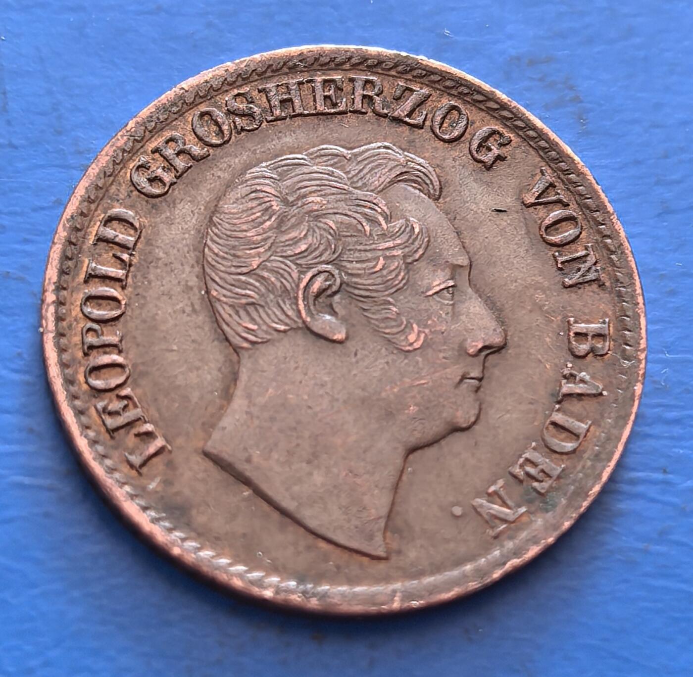 外国优质老铜币银币，周六九点倒数截拍，满百包邮，可寄存半年，喜欢朋友微信扫描二维码可直接参拍 少见极美品巴登1852年1克鲁泽