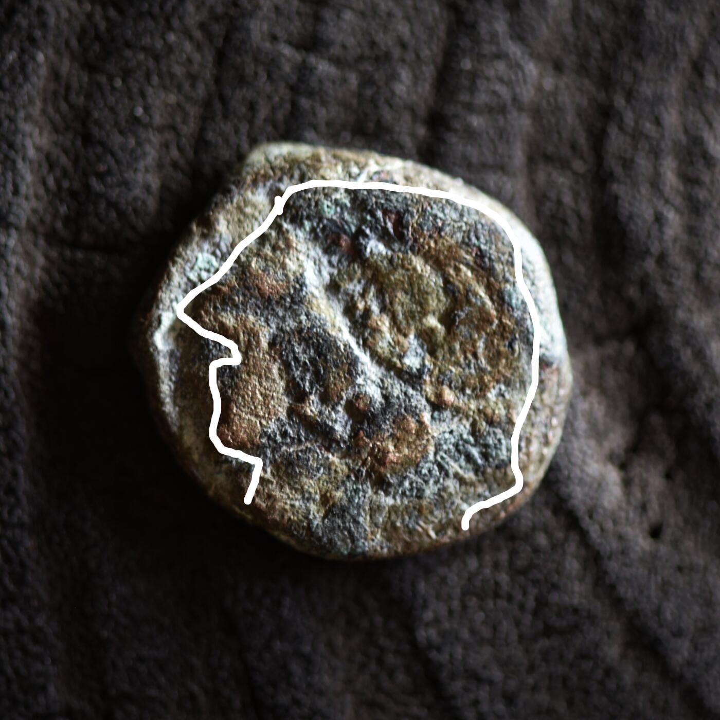 【良泉】【2025年最后一场】12月18日晚19.30点开拍！188组【直播场】西方古代钱币、丝路杂项、印章！ 【塞琉古铜币复打？】公元20-40年【纳巴泰王国】《圣经》中记载的阿雷塔斯四世发行的铜币，正面为阿雷塔斯四世和皇后莎琪拉特，背面为纳巴泰阿拉姆语“纳巴泰国王阿雷塔斯”。4.03克