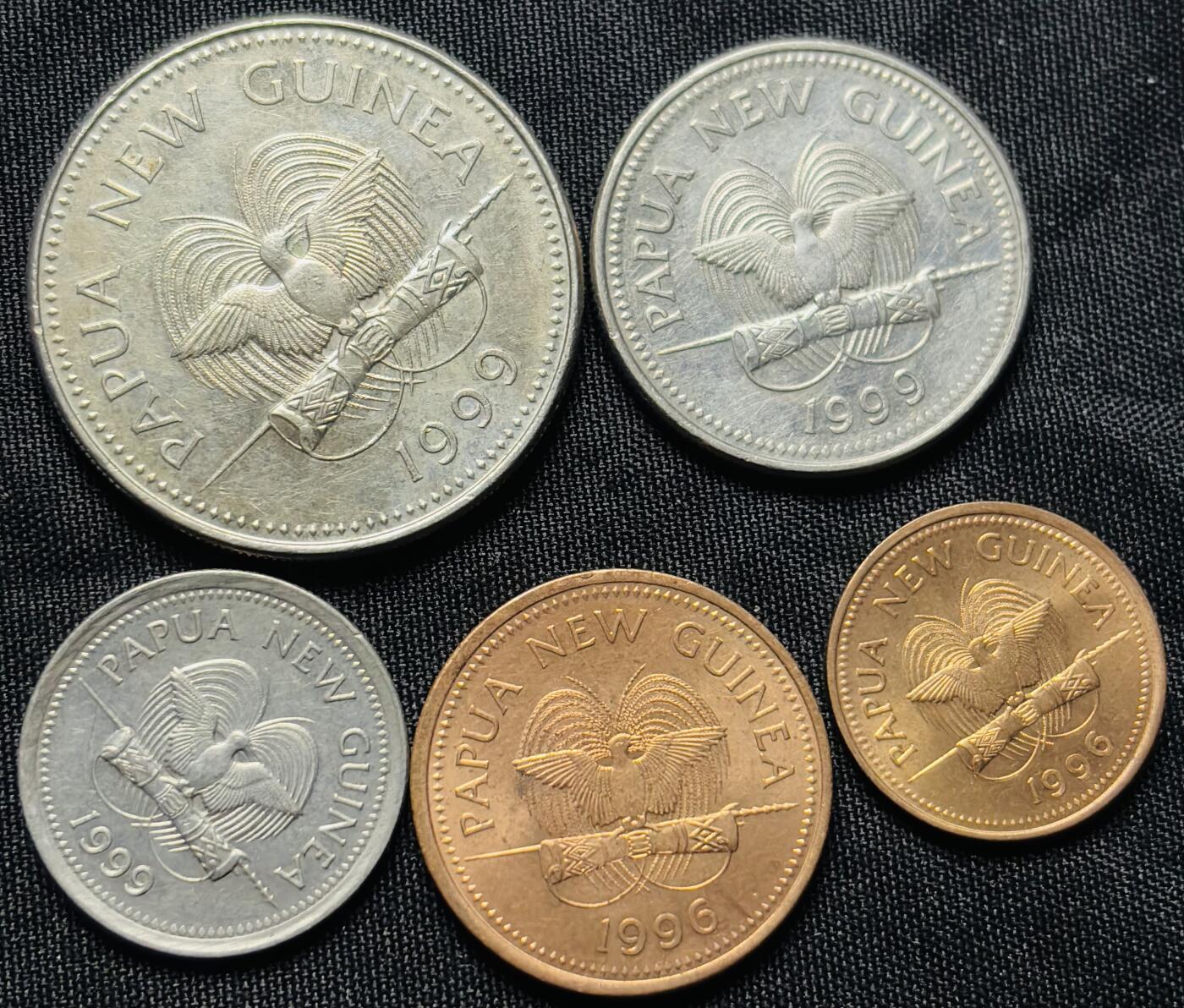 文馨钱币收藏第 284 场，【 长期接收代拍品】老藏家拍品南朝鲜李承晚时期货币，泰国大型纪念币，土耳其各时期及各国套币场 好品巴布亚新几内亚动物系列 5 枚套