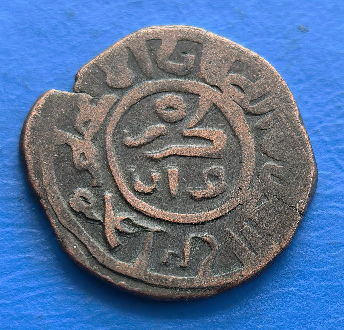 外国优质老铜币银币，周六九点倒数截拍，满百包邮，可寄存半年，喜欢朋友微信扫描二维码可直接参拍