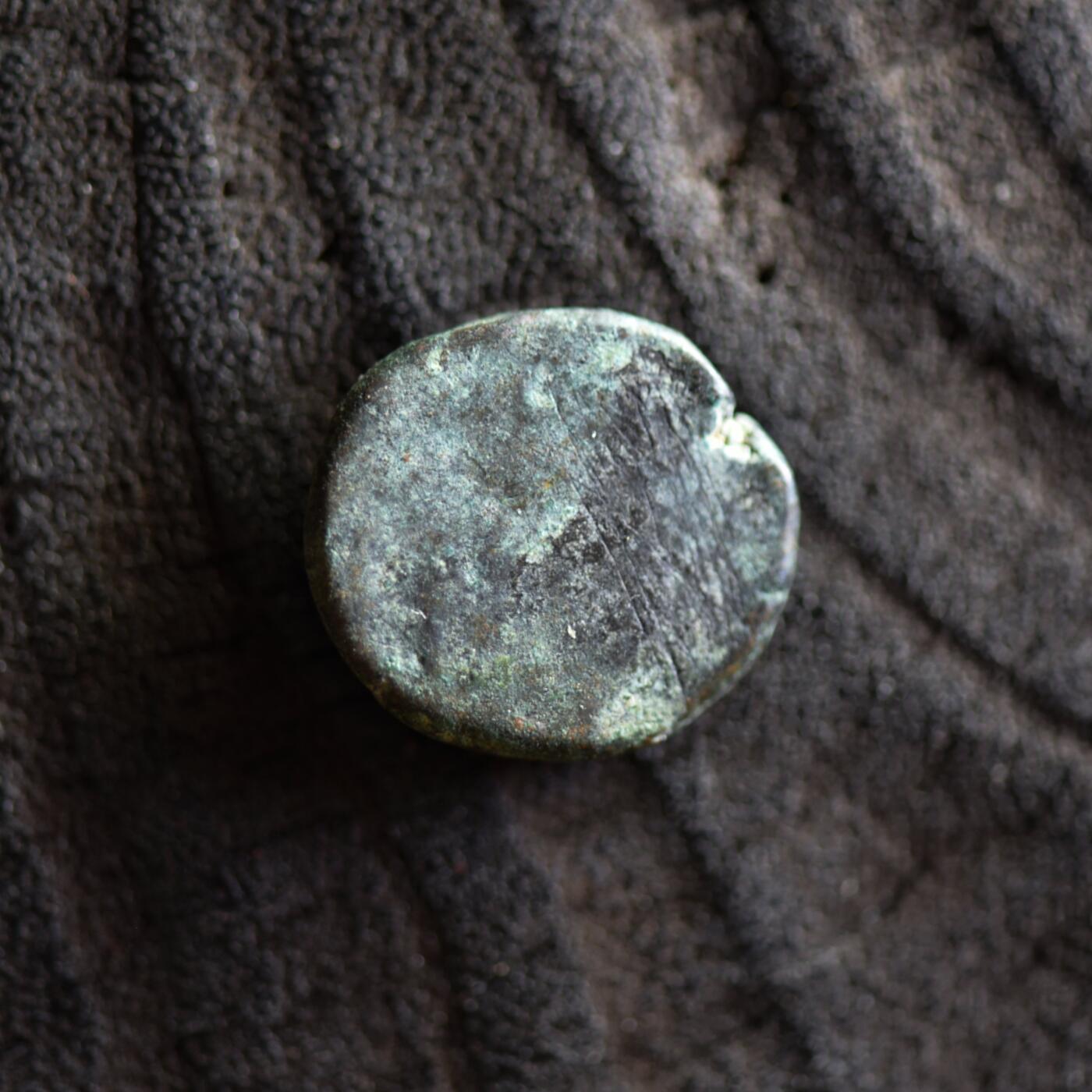 【良泉】【2025年最后一场】12月18日晚19.30点开拍！188组【直播场】西方古代钱币、丝路杂项、印章！ 公元1世纪【埃兰】奥罗德斯一世（卡姆纳斯基尔）铜币，3.54克