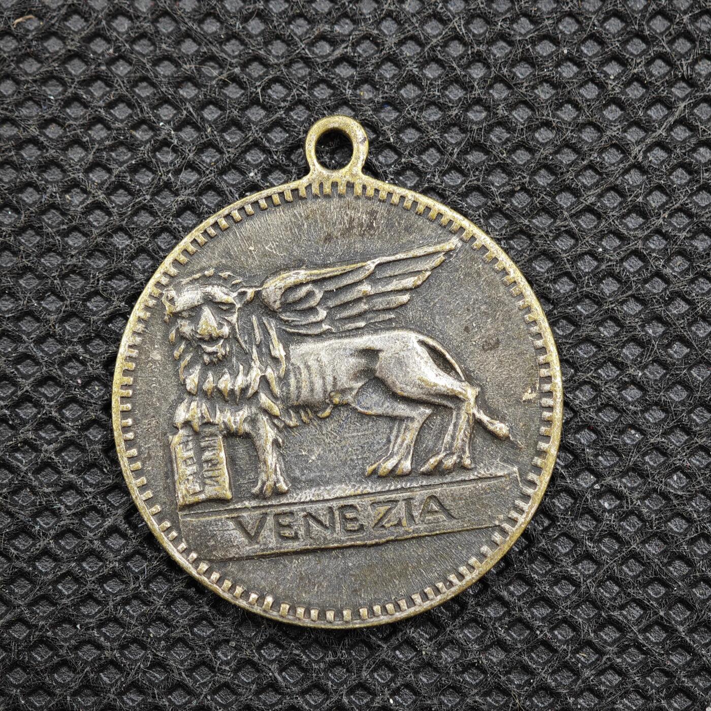 【淘币小摊】限时拍第八百一十六拍  纪念章场  满百包邮可预留两周  周一统一发货   意大利威尼斯铜章直径23mm