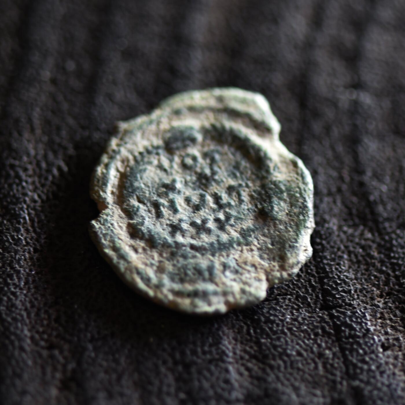 【良泉】【2025年最后一场】12月18日晚19.30点开拍！188组【直播场】西方古代钱币、丝路杂项、印章！ 公元337-361年【古罗马】君士坦提乌斯二世“誓愿”铜币，1.55克