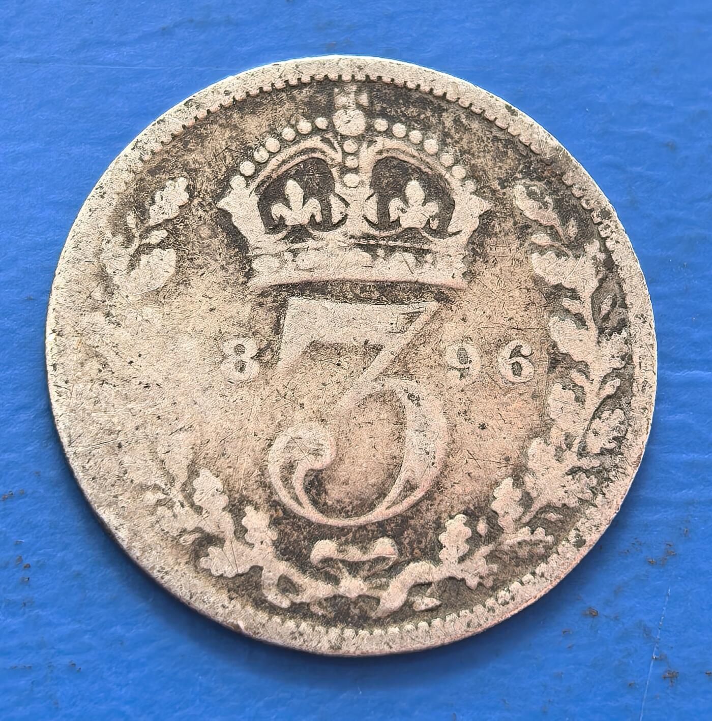 外国优质老铜币银币，周六九点倒数截拍，满百包邮，可寄存半年，喜欢朋友微信扫描二维码可直接参拍 高银英国1896年3便士银币