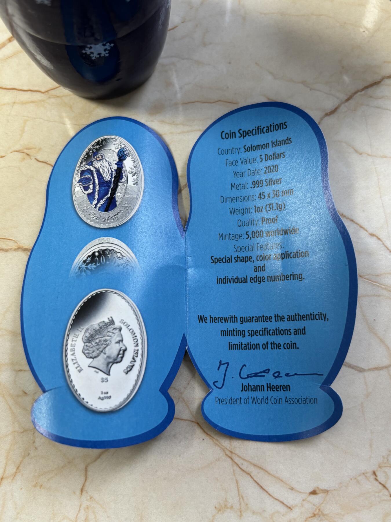 第184期拍卖 所罗门2020年俄罗斯套娃圣诞老人椭圆彩色1盎司纪念银币,999银，发行量5000枚