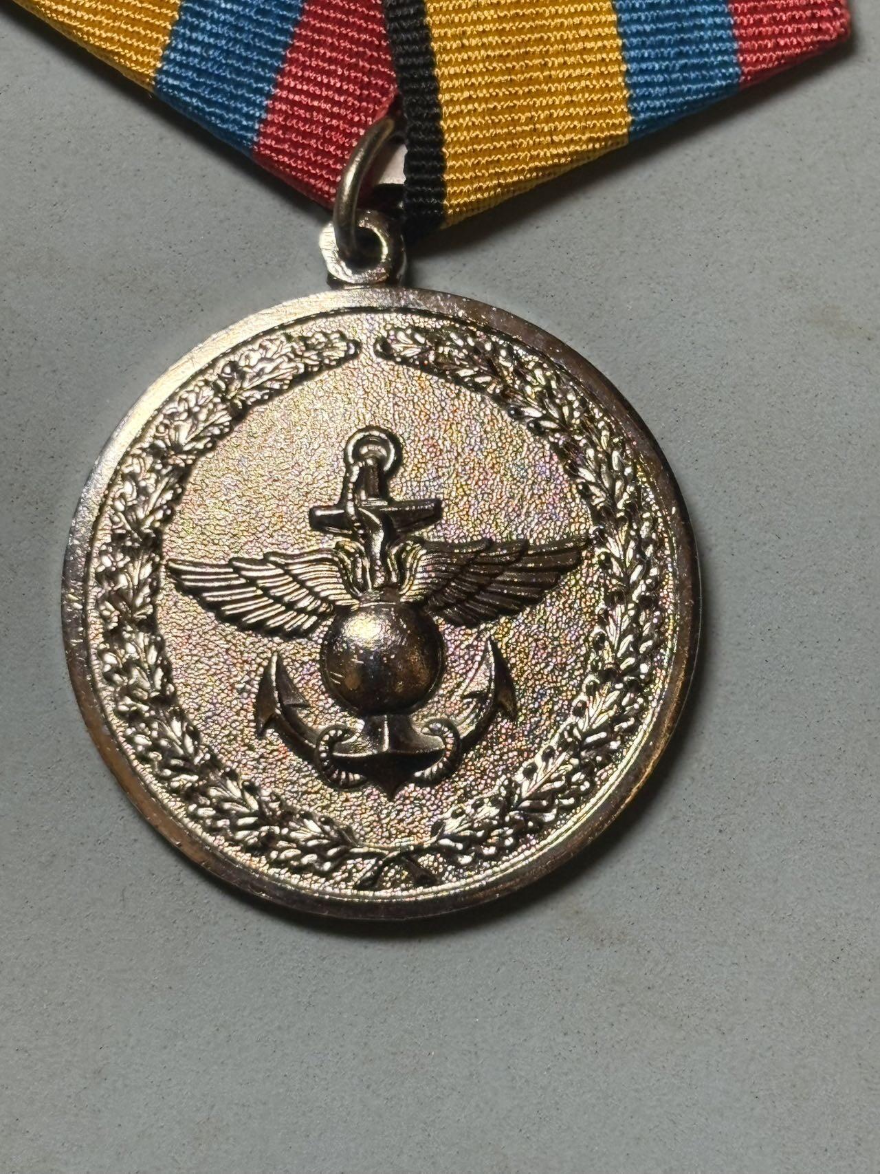 盛世勋华——号角文化勋章邮票专场拍卖第291期 俄罗斯国防部“优秀学员”奖章，授予俄军各军事院校（如伏龙芝军事学院、总参军事学院等）中课程考核、实践训练均取得“优秀”成绩的现役学员