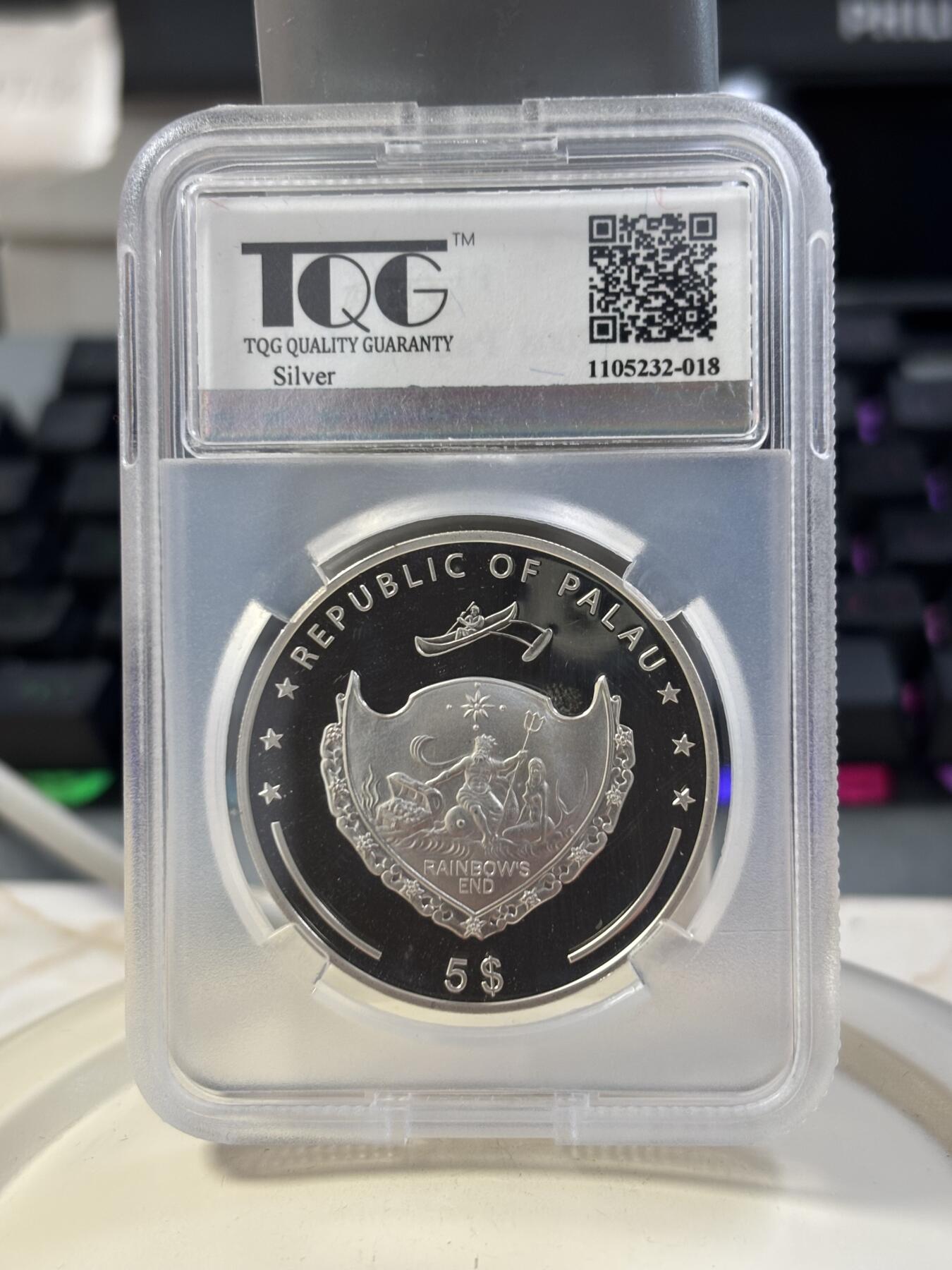 第184期拍卖 获奖帕劳2008年蝴蝶动物系列绿蝴蝶棱镜幻彩银币TQC-PF68，世界最美25种钱币之一，925银，25克，发行2500枚