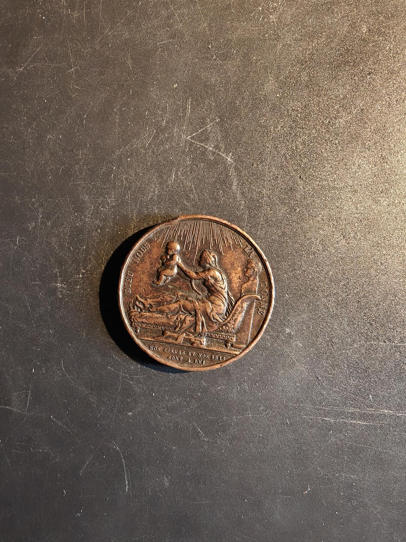 老王徽章第167期 法国1820年王位继承人波尔多公爵出生大铜章     原铸无边铭     直径36mm.    重量32.9g