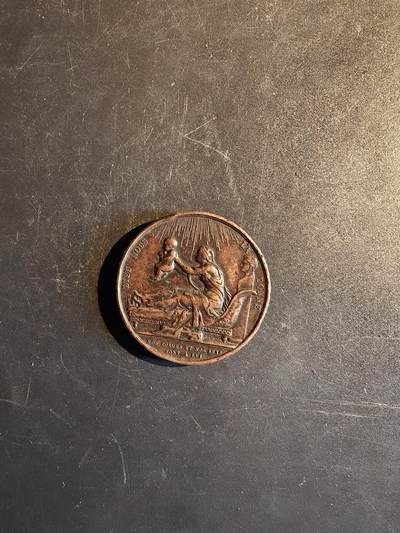 老王徽章第167期 - 法国1820年王位继承人波尔多公爵出生大铜章     原铸无边铭     直径36mm.    重量32.9g