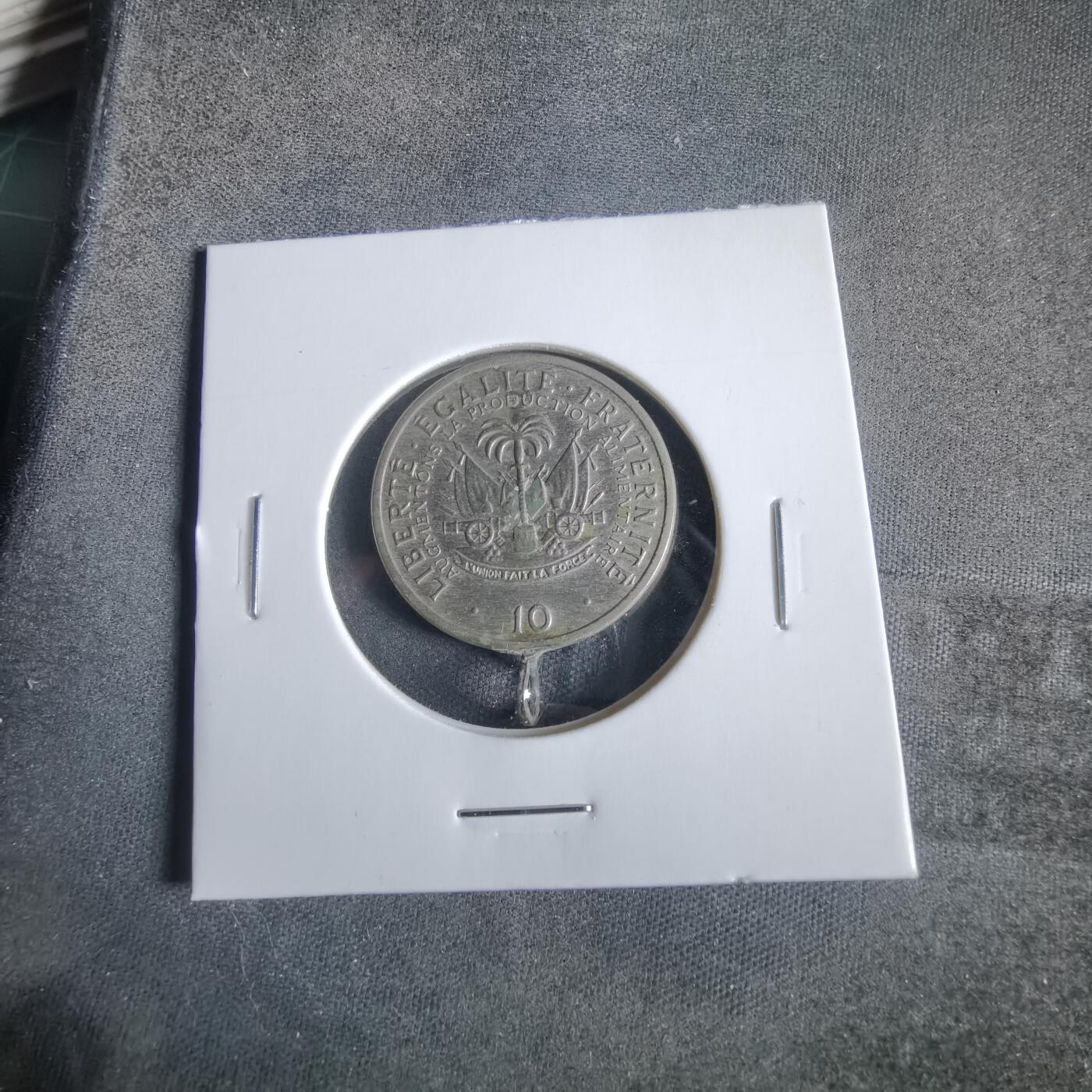 沼泽如烟--第919场 海地1975年十分挂件