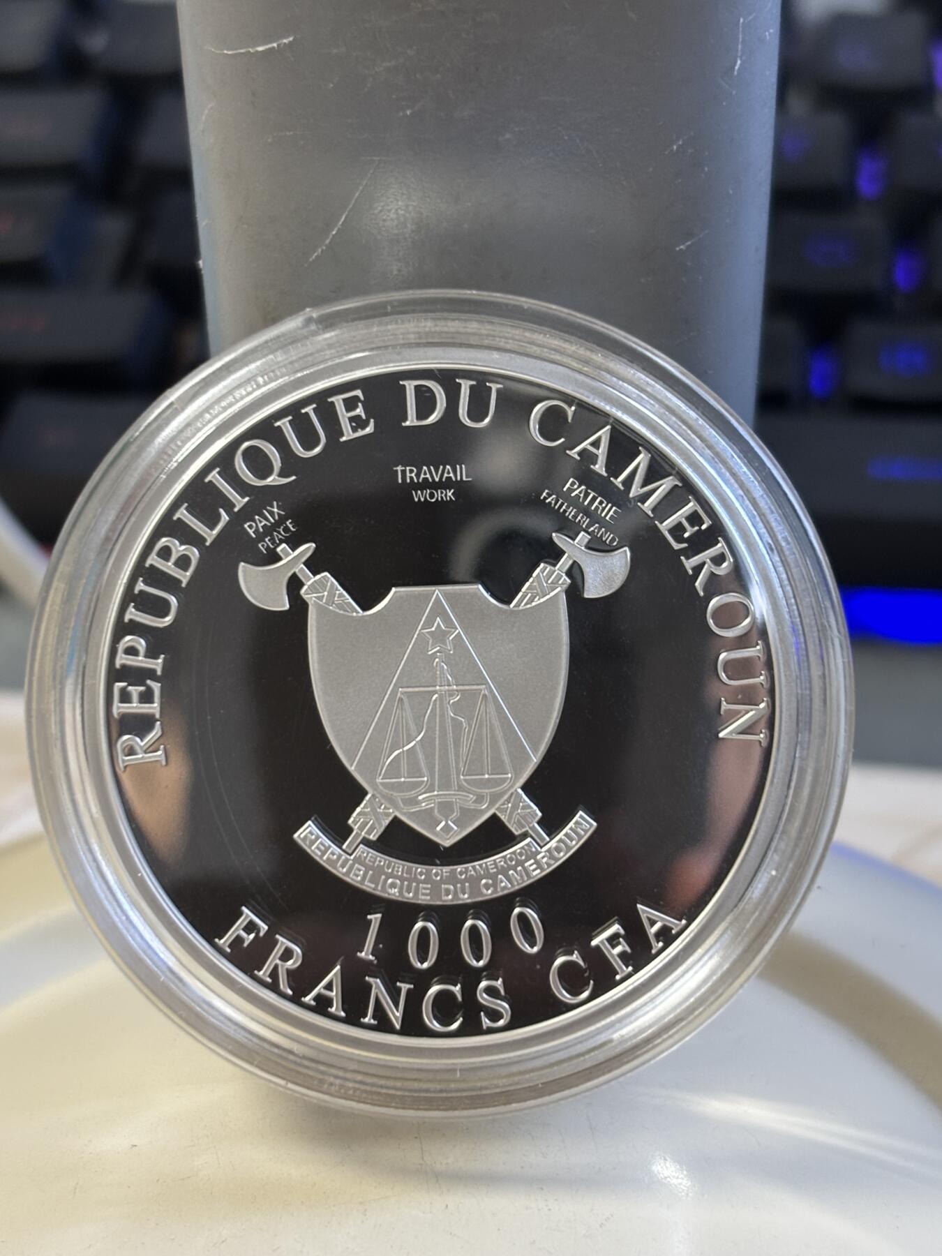 第184期拍卖 喀麦隆2022年皮尔森啤酒1盎司彩色精制纪念银币，999银，1盎司，