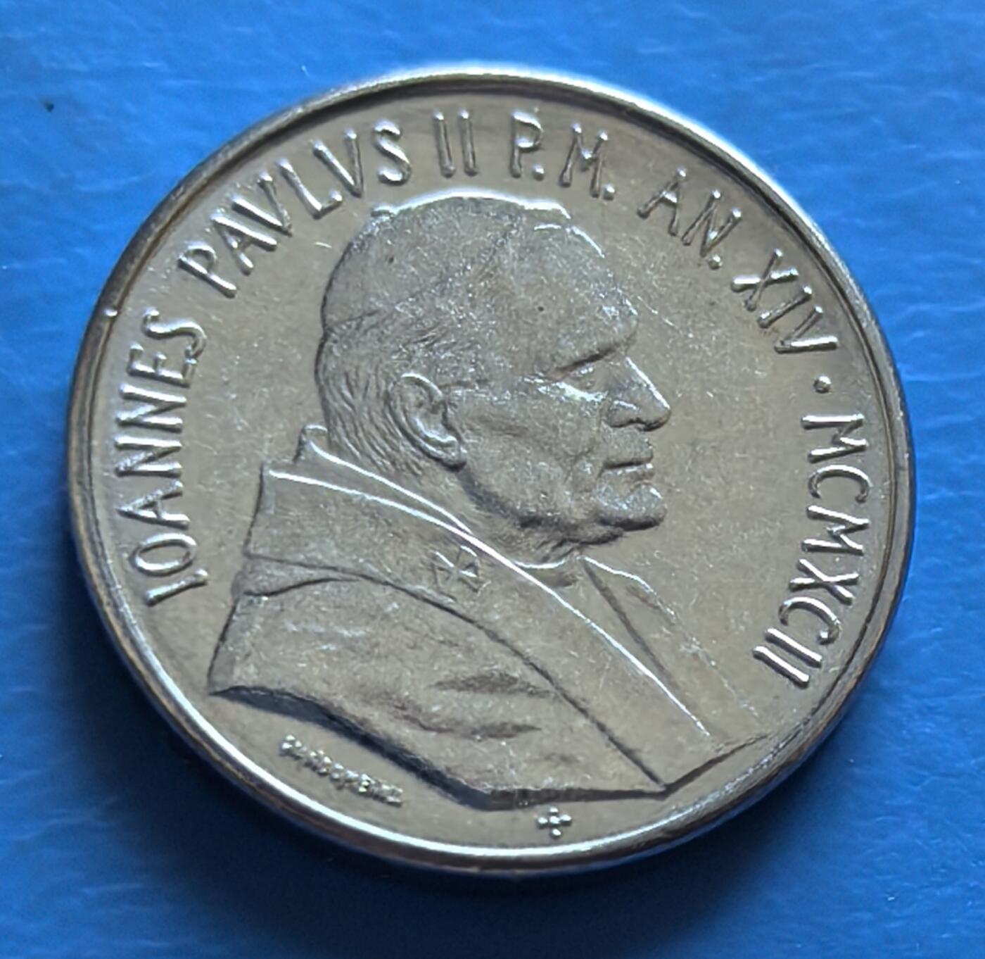 外国优质老铜币银币，周六九点倒数截拍，满百包邮，可寄存半年，喜欢朋友微信扫描二维码可直接参拍 梵蒂冈50里拉