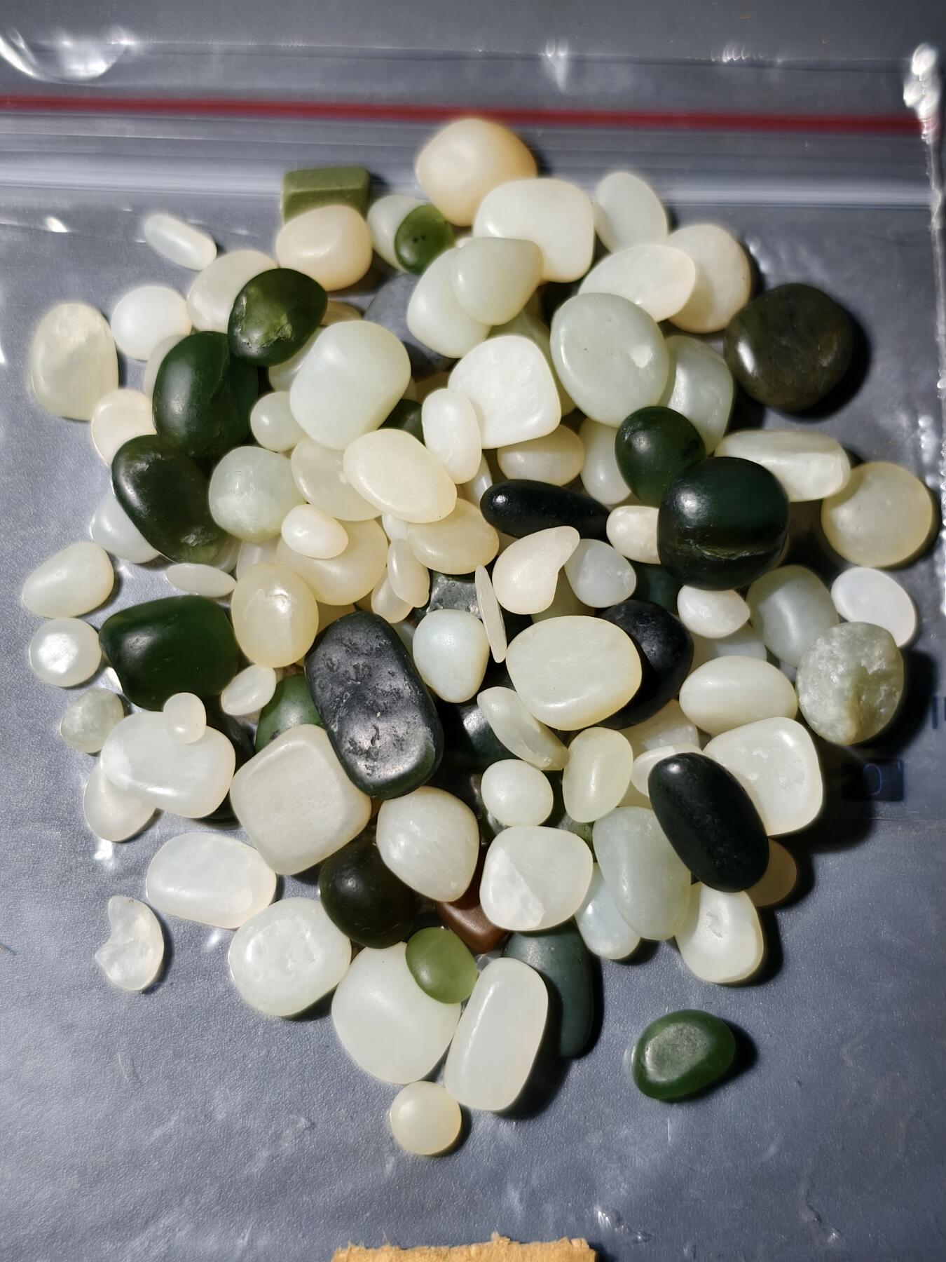 90期回流戒指饰品杂件纪念章丝路钱币专场 新疆和田玉籽料