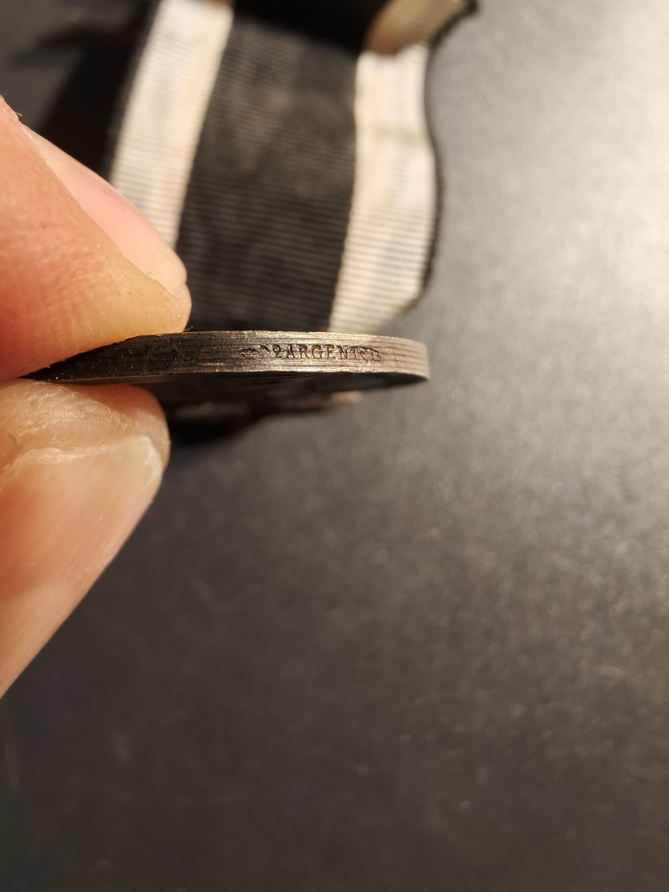 老王徽章第167期 法国银级互助会奖章    实发银质    13.5g    大师罗蒂作品