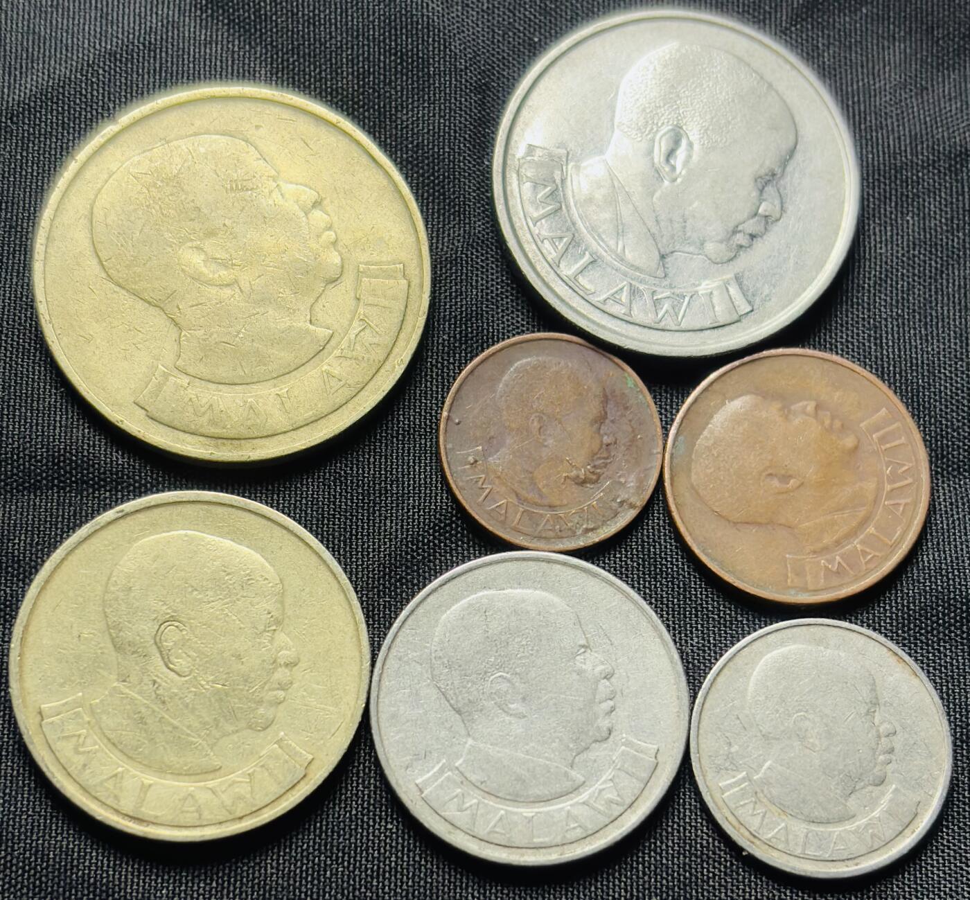 文馨钱币收藏第 284 场，【 长期接收代拍品】老藏家拍品南朝鲜李承晚时期货币，泰国大型纪念币，土耳其各时期及各国套币场 好品马拉维 7 枚套