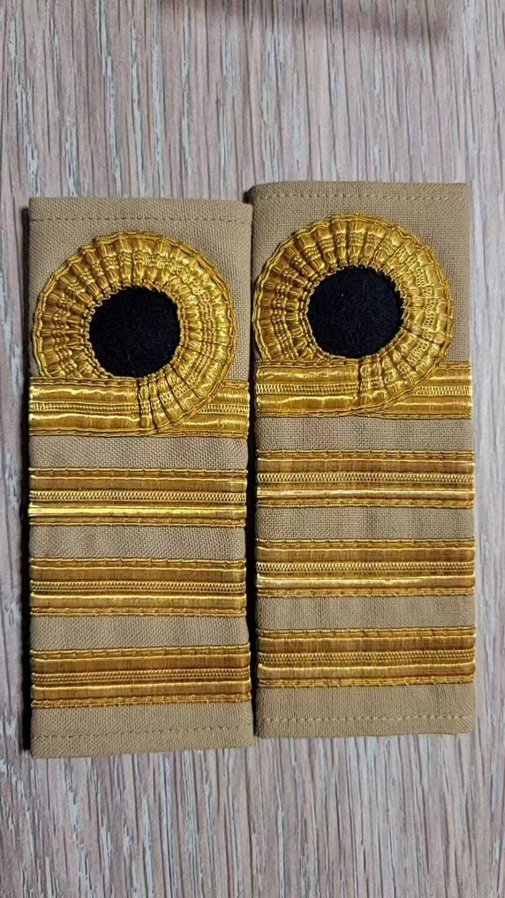 嘉宝良覃世界勋赏第18期拍卖 瑞典海军上校软肩章