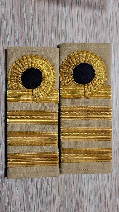 嘉宝良覃世界勋赏第18期拍卖 - 瑞典海军上校软肩章