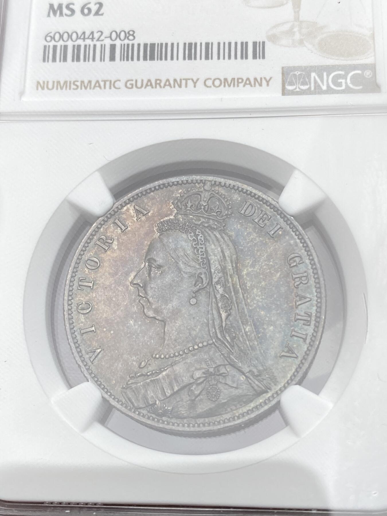 万国钱币拍卖第056期