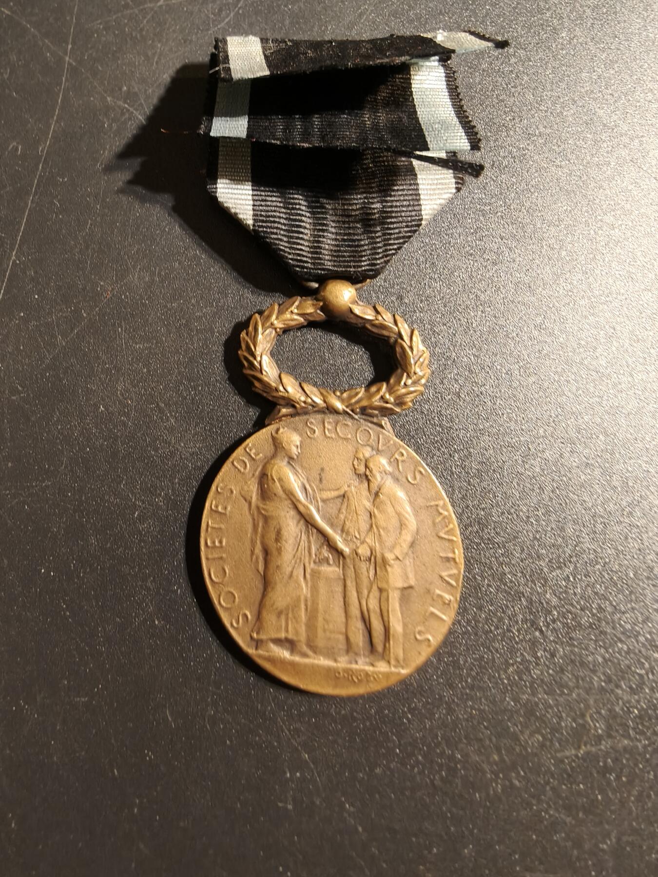 老王徽章第167期 法国铜级互助会奖章    实发    大师罗蒂作品