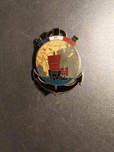 老王徽章第167期 - 内战及抗战时期法国外籍军团上海租界分遣队证章      介绍在最后一张图