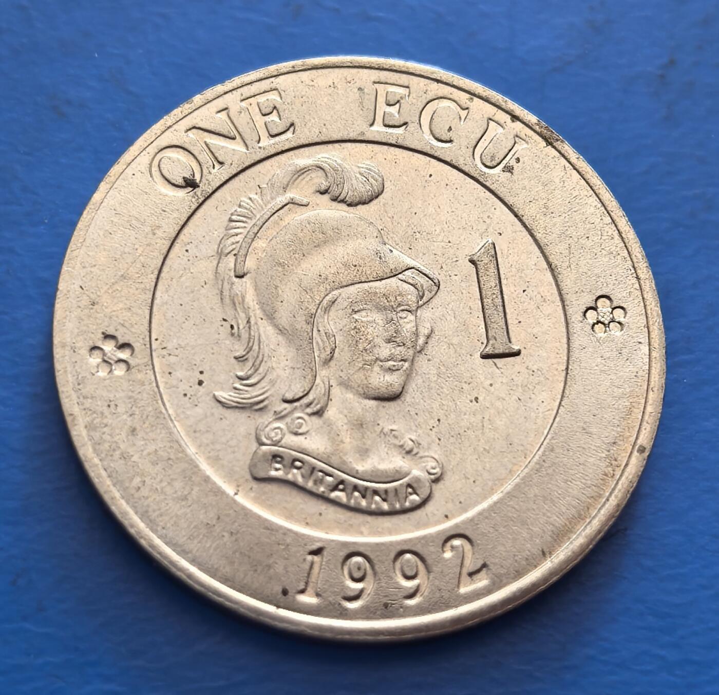 外国优质老铜币银币，周六九点倒数截拍，满百包邮，可寄存半年，喜欢朋友微信扫描二维码可直接参拍 英国不列颠女神1992年1埃局