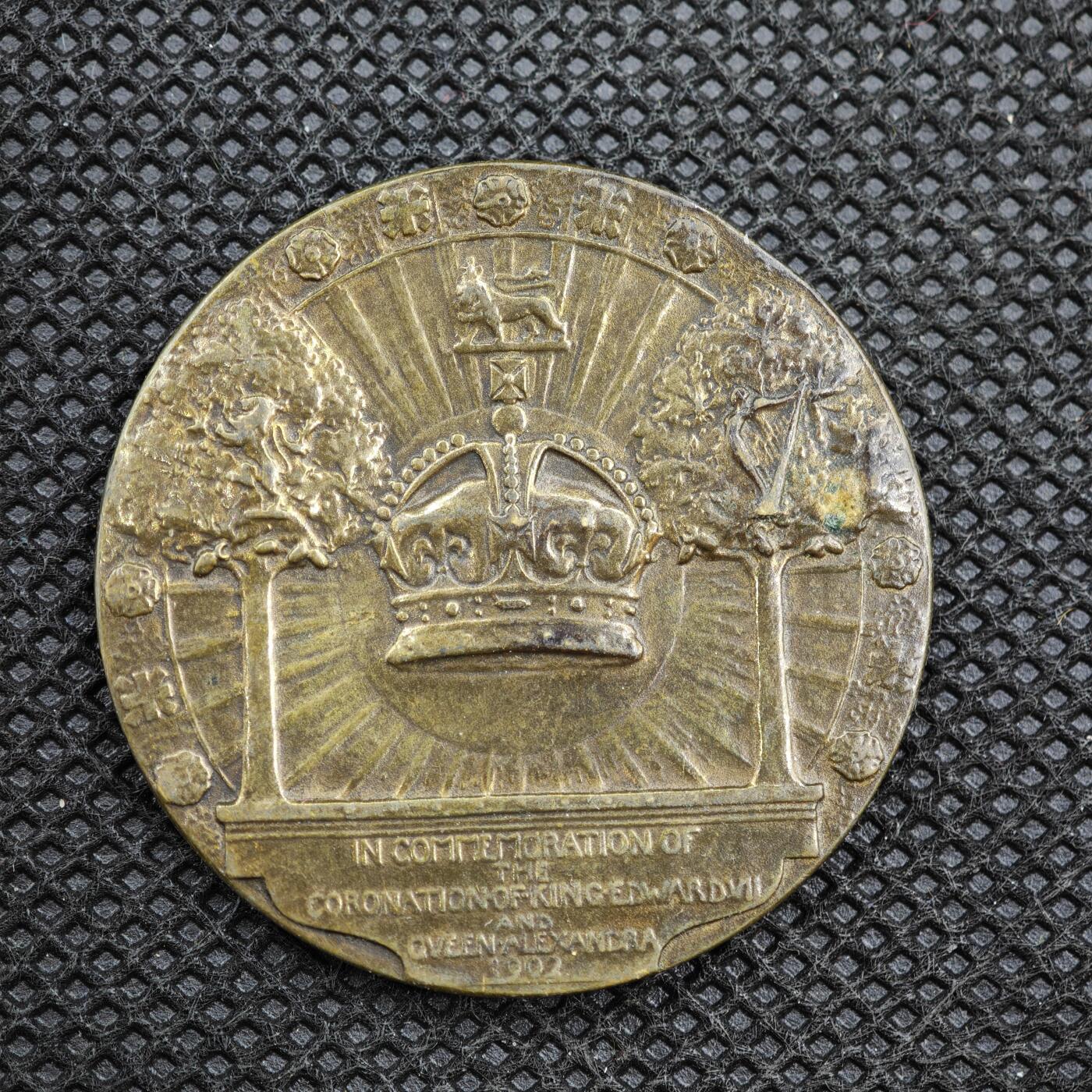 【淘币小摊】限时拍第八百一十六拍  纪念章场  满百包邮可预留两周  周一统一发货   英国1902年爱德华七世加冕纪念章直径35mm