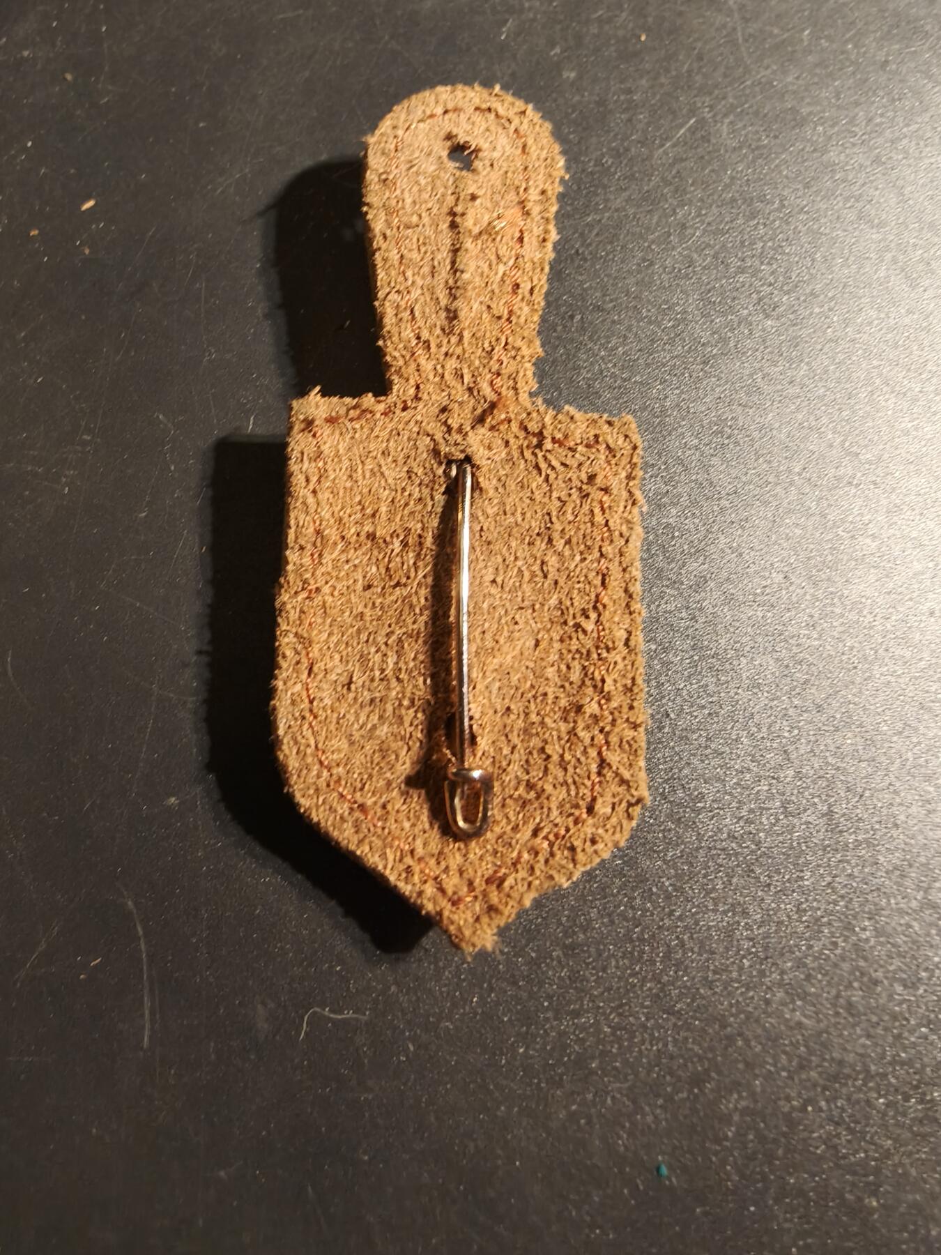 老王徽章第167期 法国第90步兵团证章