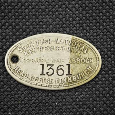 【淘币小摊】限时拍第八百一十六拍  纪念章场  满百包邮可预留两周  周一统一发货  -  维多利亚时期失物招领铭牌直径33mm