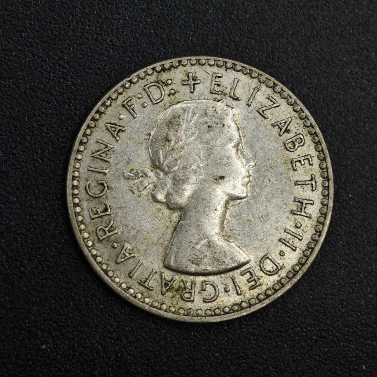 【淘币小摊】实时拍第八百一十四拍   散币场   满百包邮可预留二周 每周一统一发货   澳大利亚1960年伊丽莎白二世3便士银币