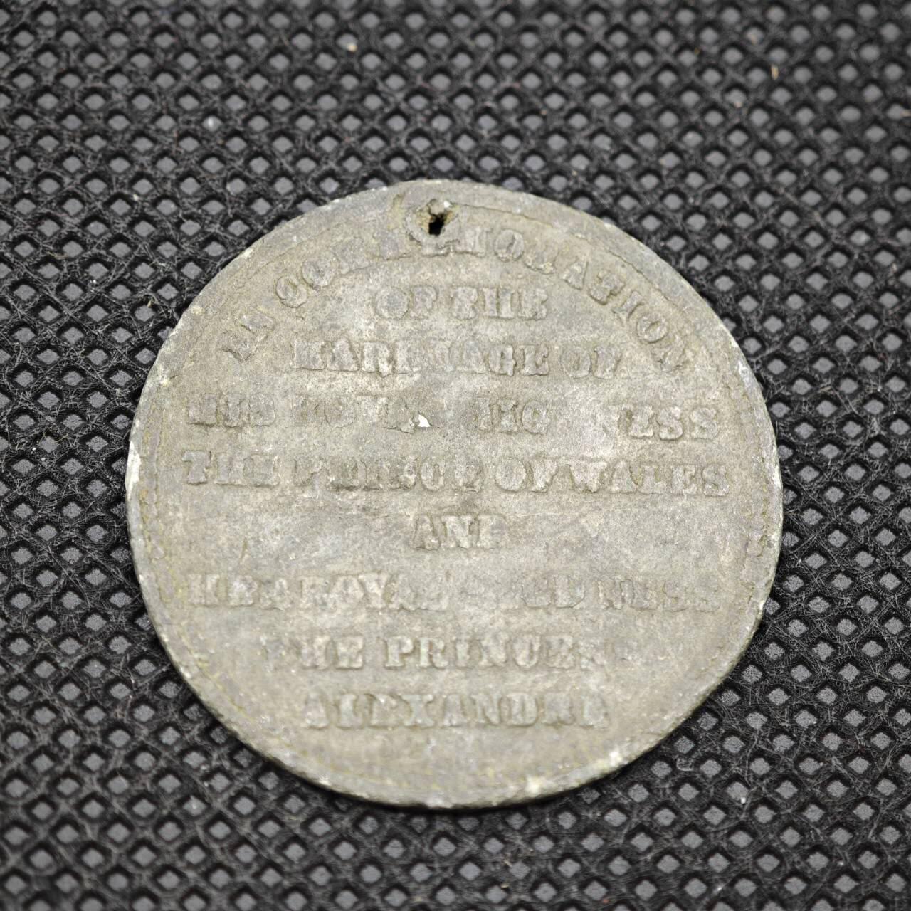 【淘币小摊】限时拍第八百一十六拍  纪念章场  满百包邮可预留两周  周一统一发货   英国1863年纪念章直径31mm