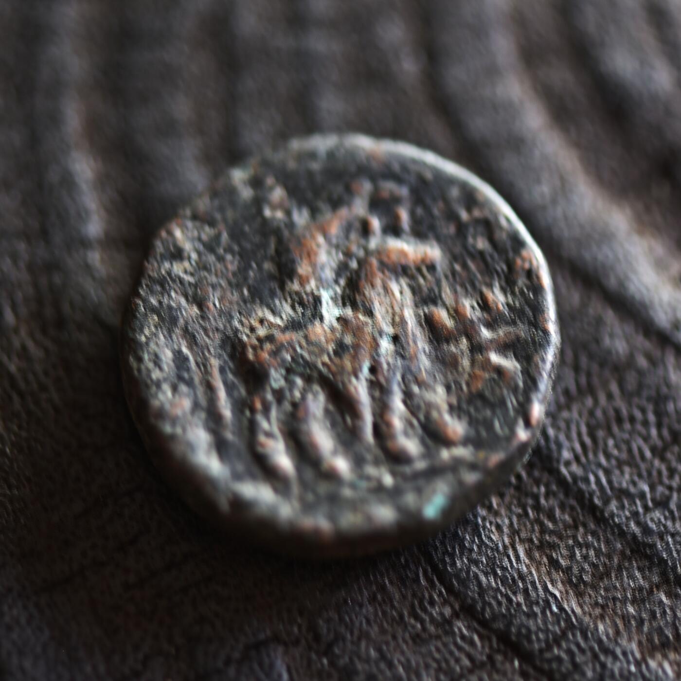 【良泉】【2025年最后一场】12月18日晚19.30点开拍！188组【直播场】西方古代钱币、丝路杂项、印章！ 公元55-100年【古印度】贵霜第二任国王，威玛·塔克图，铜币，8.36克