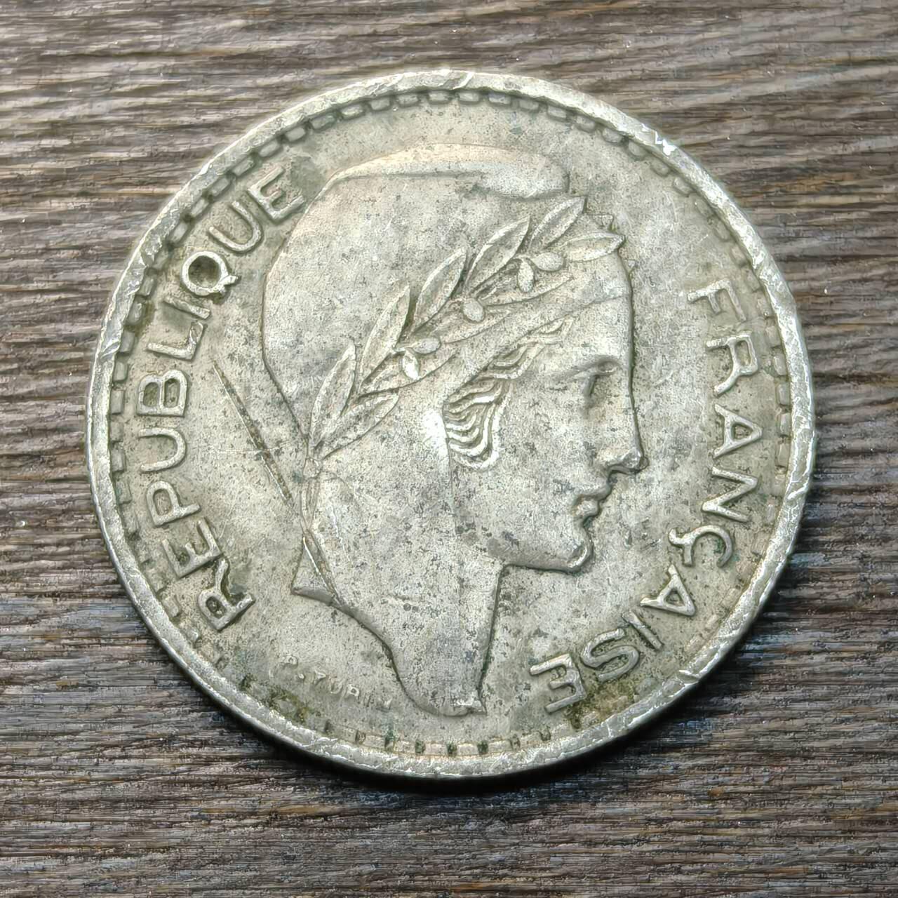 【铜匠收藏】★第134场★散币场，无佣金，30包邮。不满30元，支付5元运费。《接受代拍 代送NGC评级》 法国 1948年 10法郎 镍币