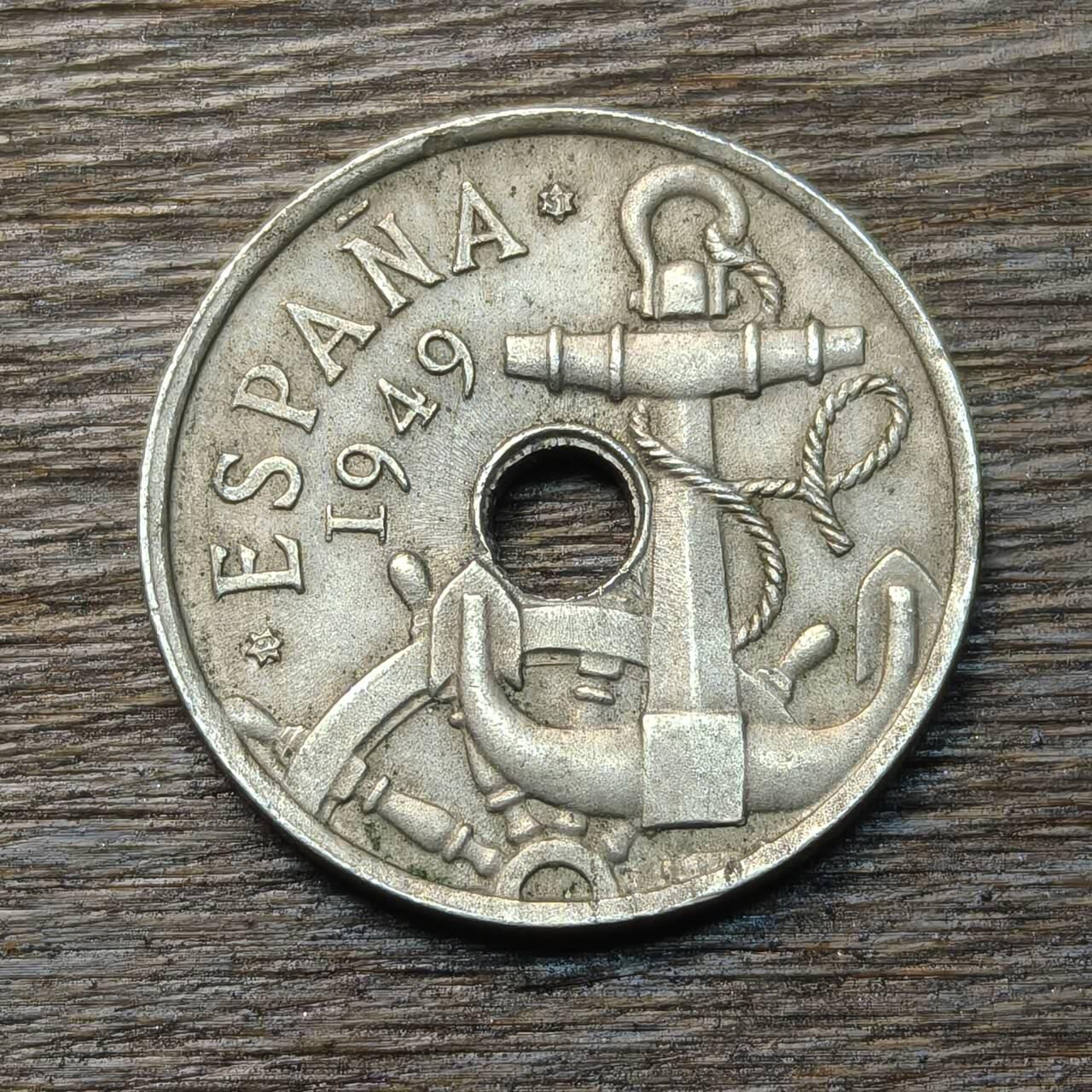 【铜匠收藏】★第134场★散币场，无佣金，30包邮。不满30元，支付5元运费。《接受代拍 代送NGC评级》 西班牙 1949年 50分 中孔币