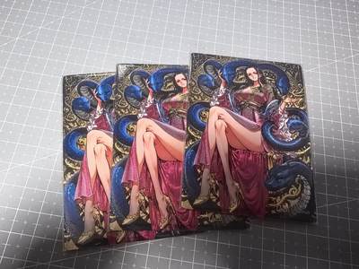 无佣金 不寄存 不收拍 链接少 我只是一个小小的卡牌收藏玩家   需要多宫大佬请私聊 部分卡牌设有底价（不想玩的那么累，即使有底价也会比市场价便宜的多，懂的自然懂） 拒绝小号抬价 大家放心拍 所有拍品部分套有卡膜 部分卡牌多宫 自制卡牌 不包厂瑕 放大镜 品控 勿拍 流拍商品会循环 感谢大家支持 留个关注 不定时上新 谢谢 - 奇点卡牌 海贼粗闪3张