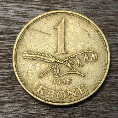 【铜匠收藏】★第134场★散币场，无佣金，30包邮。不满30元，支付5元运费。《接受代拍 代送NGC评级》 - 丹麦 1946年 1克朗 克里斯蒂安十世