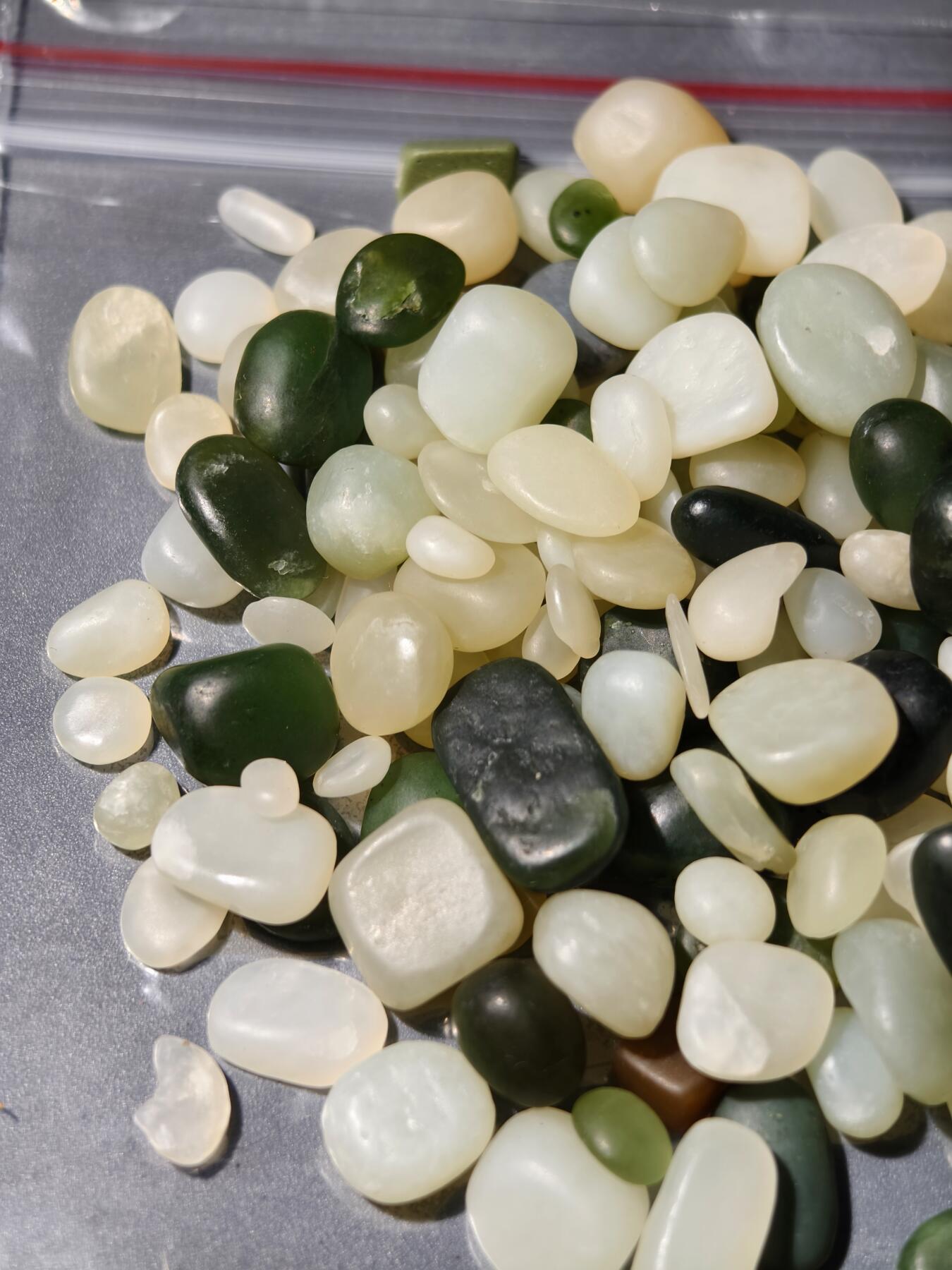 90期回流戒指饰品杂件纪念章丝路钱币专场 新疆和田玉籽料