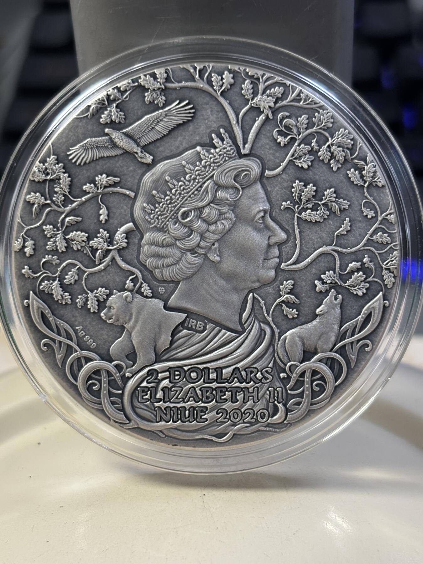 第184期拍卖 纽埃2020年斯拉夫之神系列3天地神斯特里博格2盎司高浮雕银币原盒证书，999银银价862