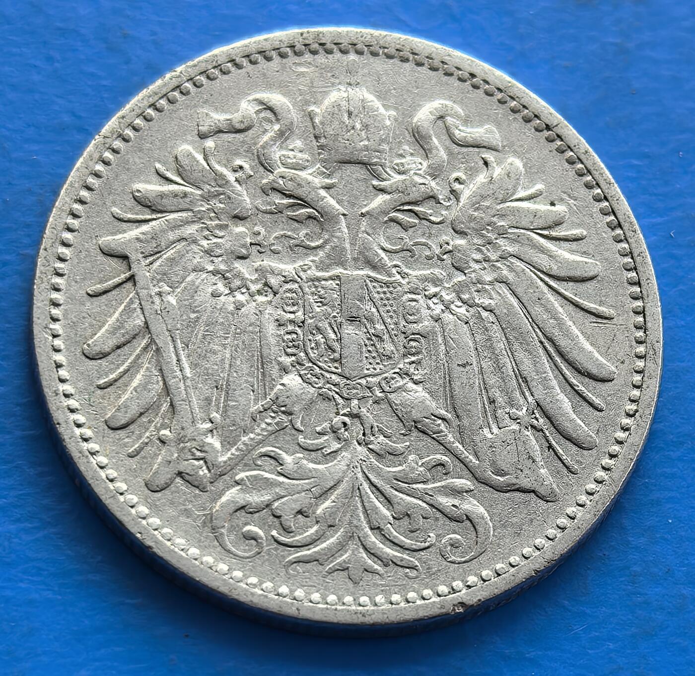 外国优质老铜币银币，周六九点倒数截拍，满百包邮，可寄存半年，喜欢朋友微信扫描二维码可直接参拍 奥匈帝国1911年20赫乐