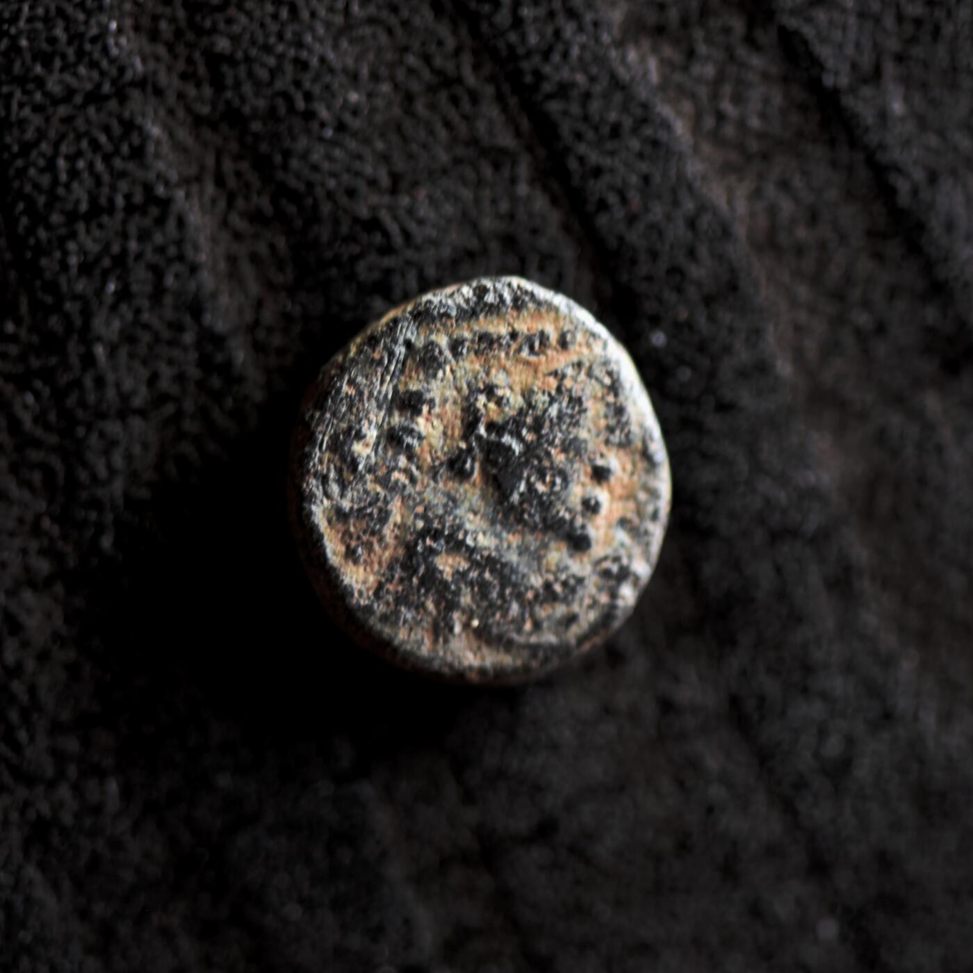 【良泉】【2025年最后一场】12月18日晚19.30点开拍！188组【直播场】西方古代钱币、丝路杂项、印章！ 【罕见面值】公元527-565年 【拜占庭】 查士丁尼安一世，12努米（I+B），埃及-亚历山大里亚造币厂，铜币，1.96克