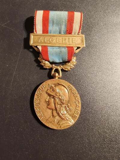 老王徽章第167期 - 法国北非安全行动奖章    阿尔及利亚勋条