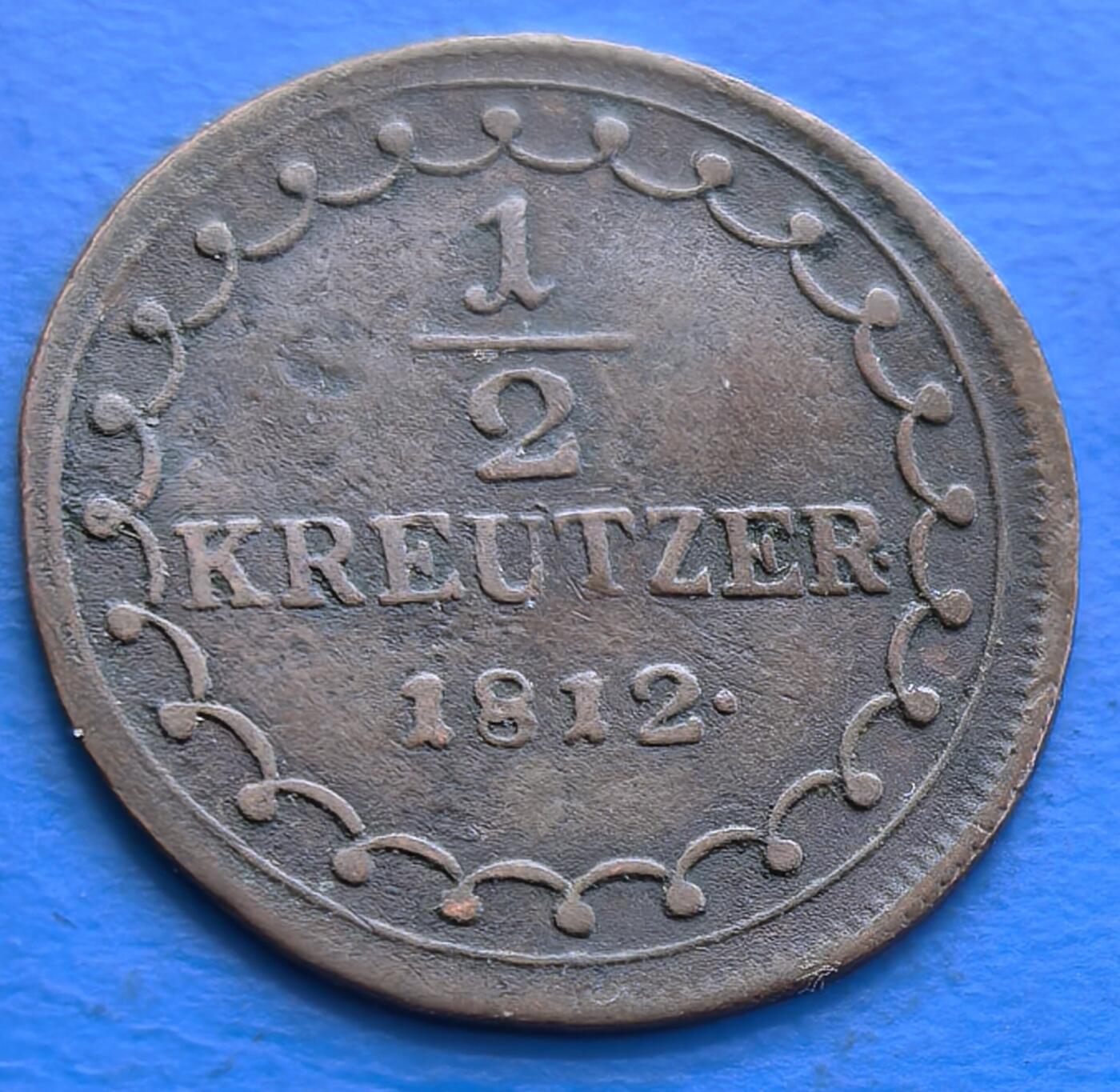 外国优质老铜币银币，周六九点倒数截拍，满百包邮，可寄存半年，喜欢朋友微信扫描二维码可直接参拍 奥地利1812年1/2克鲁泽老铜币有压印