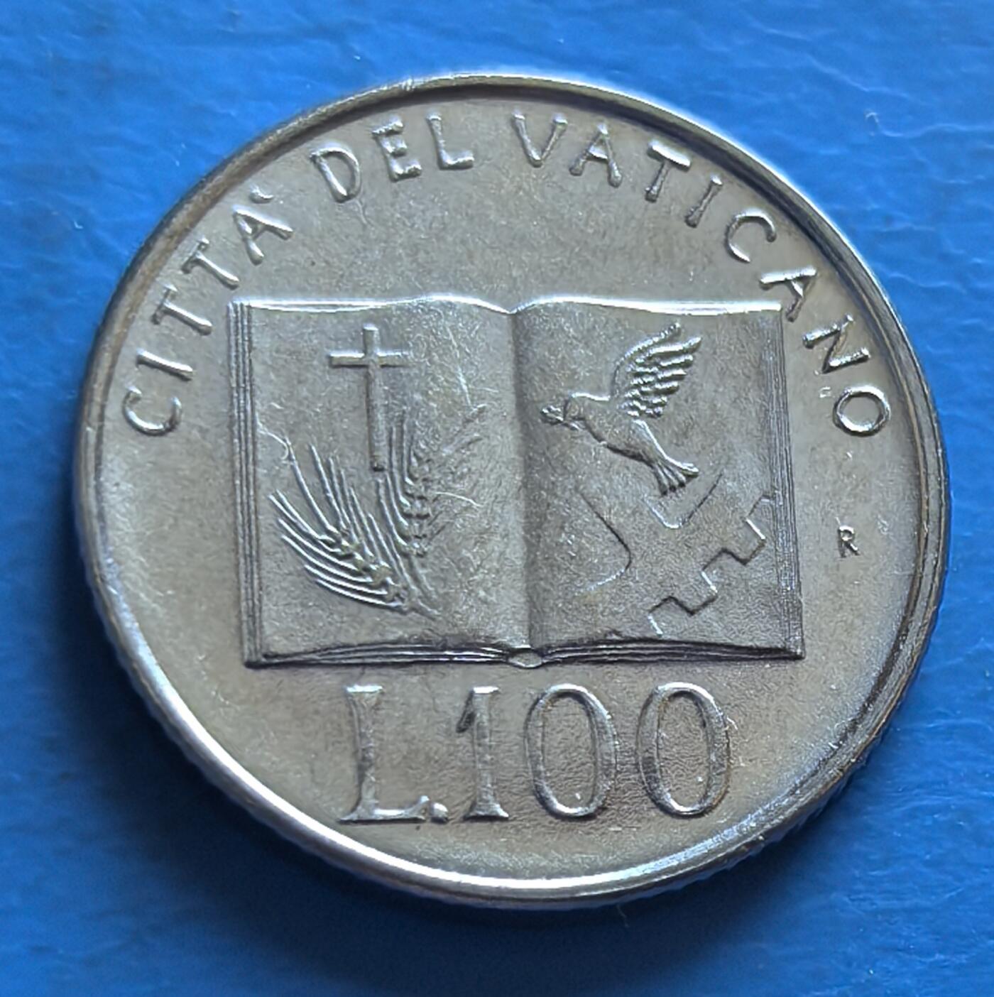 外国优质老铜币银币，周六九点倒数截拍，满百包邮，可寄存半年，喜欢朋友微信扫描二维码可直接参拍 梵蒂冈100里拉