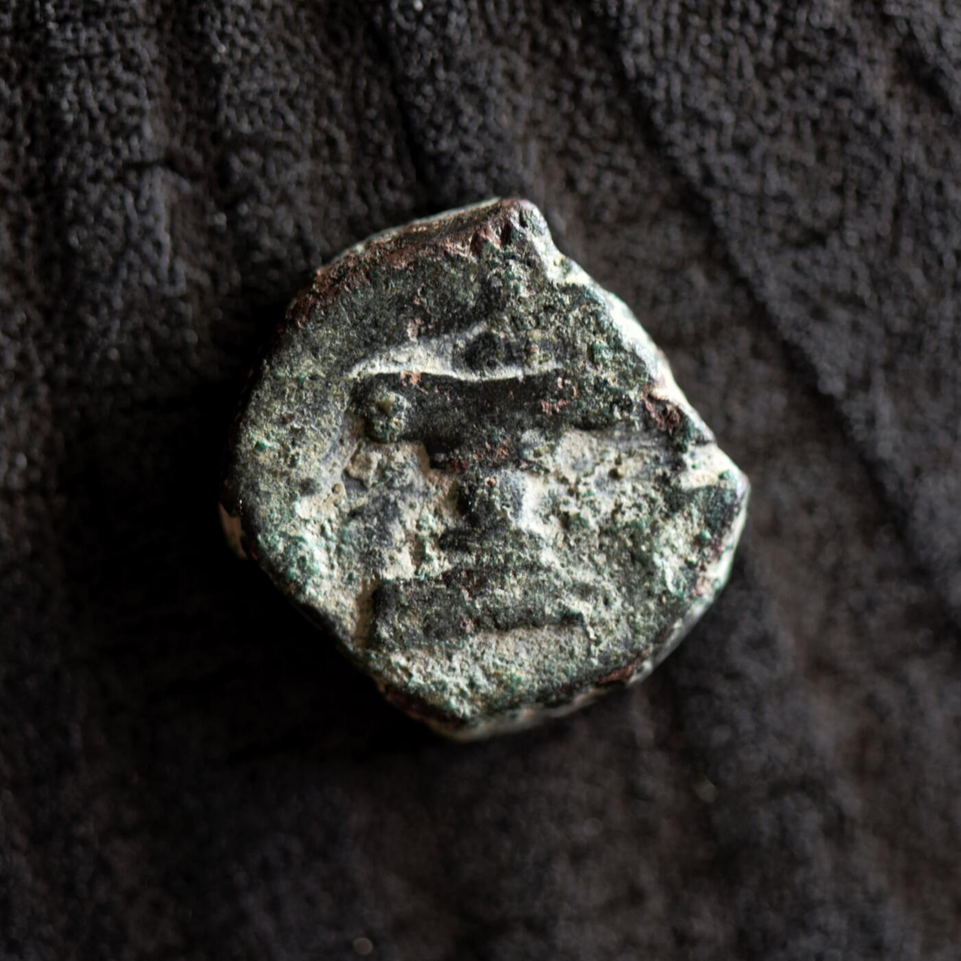 【良泉】【2025年最后一场】12月18日晚19.30点开拍！188组【直播场】西方古代钱币、丝路杂项、印章！ 公元3-4世纪【古波斯】东方造币厂，贵霜沙铜币，4.27克